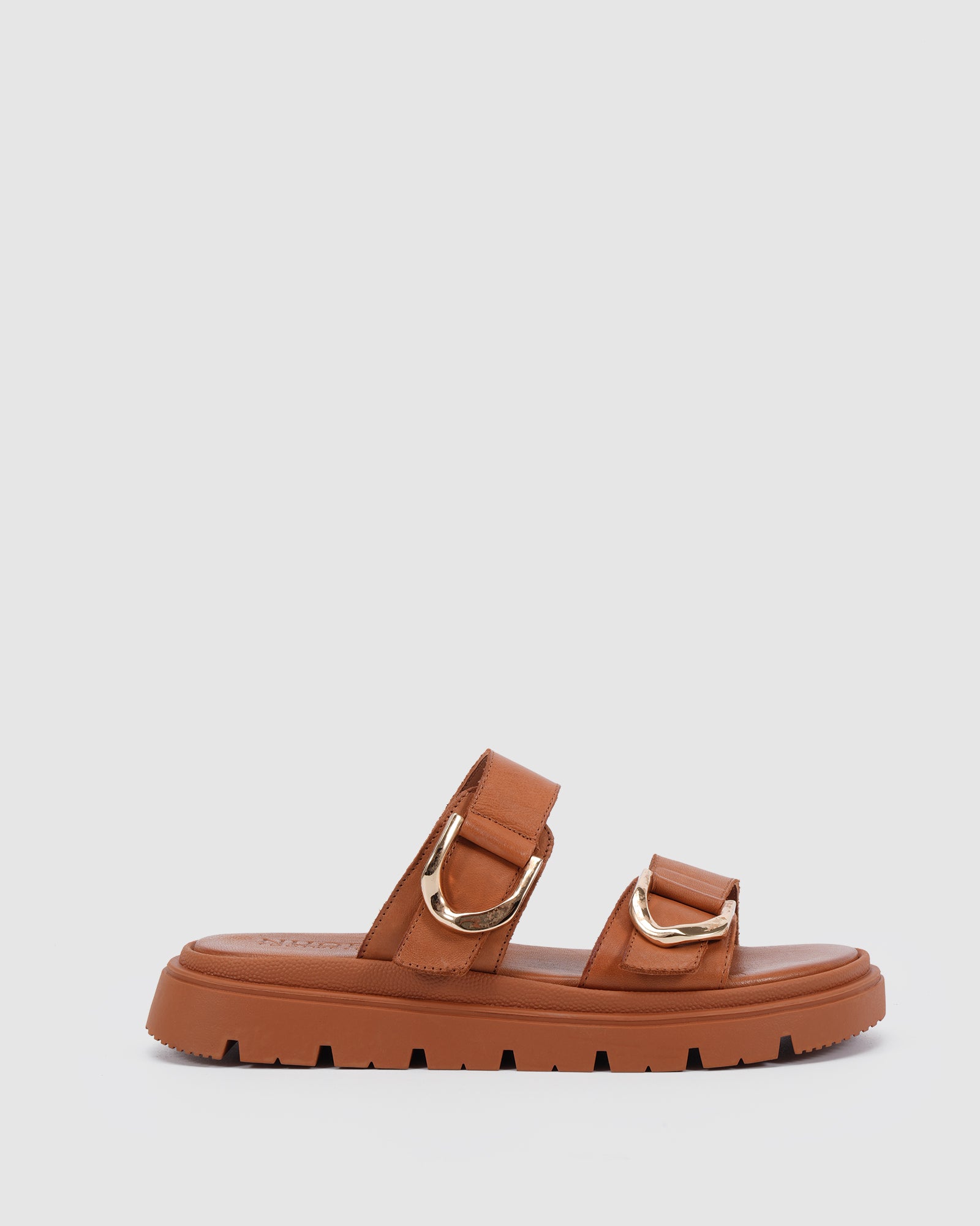 Nude Frida Tan