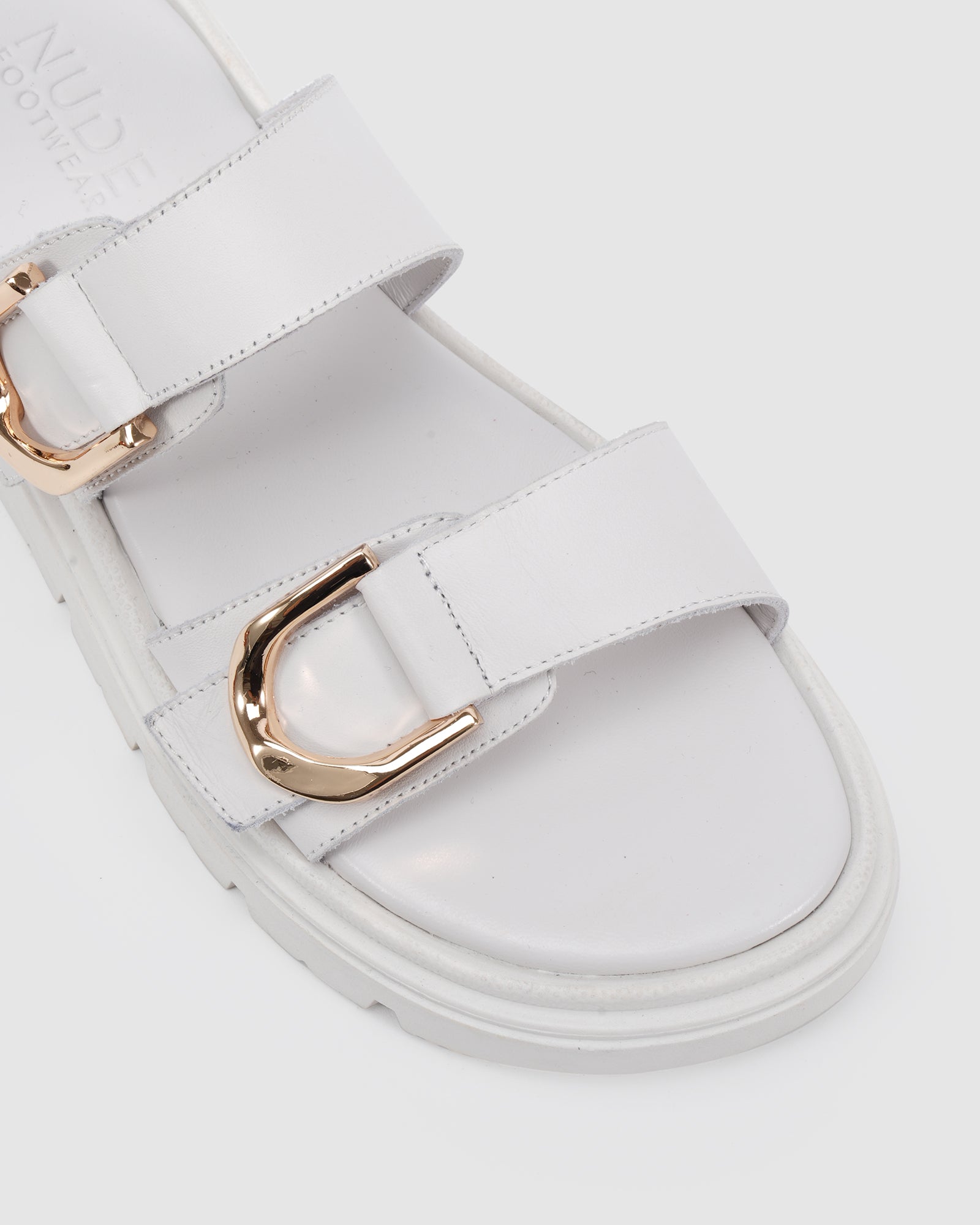 Nude Frida White
