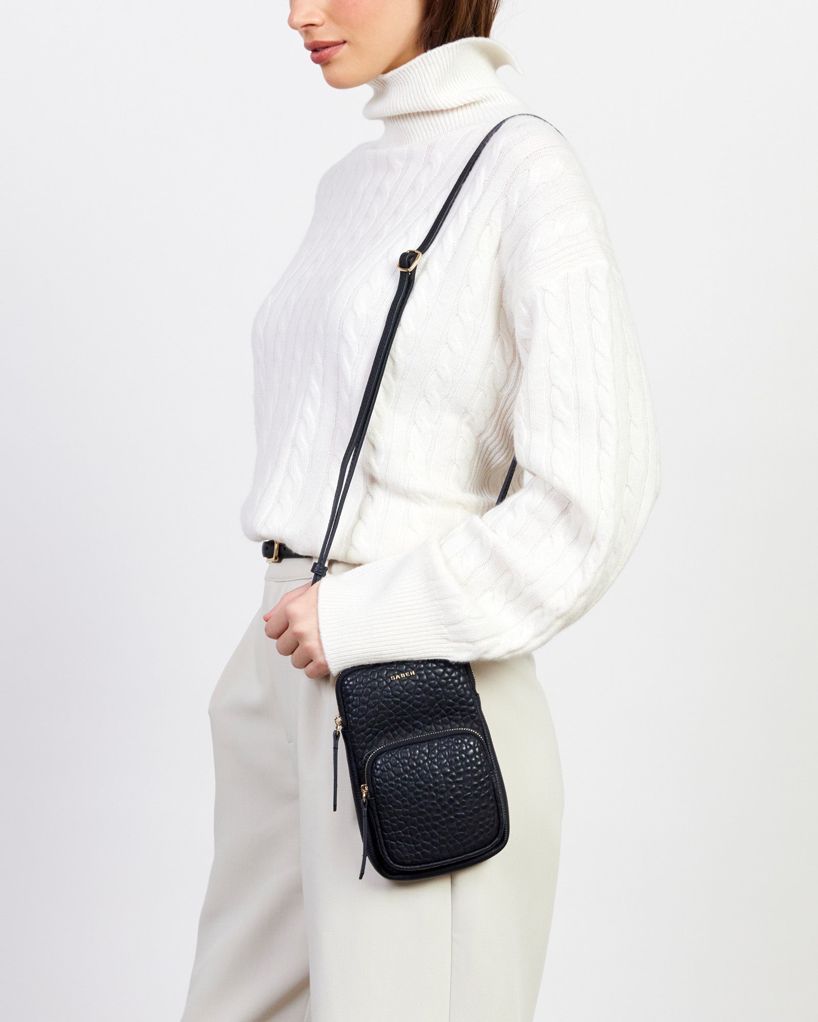 Saben Nikko Pocket Phone Sling Black Bubble