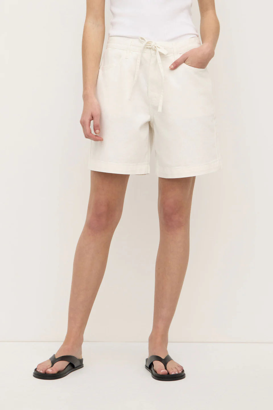 Assembly Label Bobby Twill Midrise Short Antique White