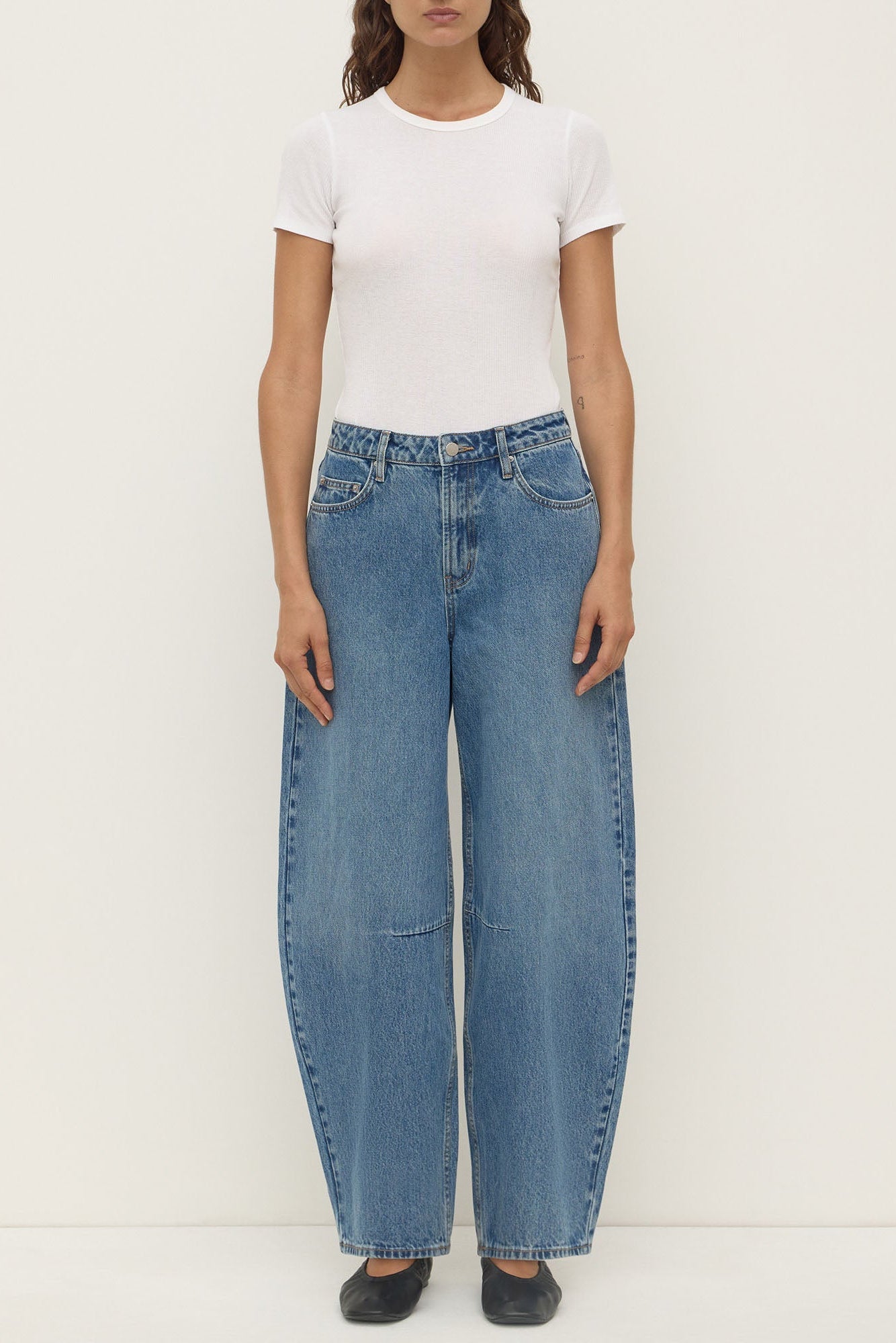 Assembly Label High Rise Barrel Jean Classic Blue