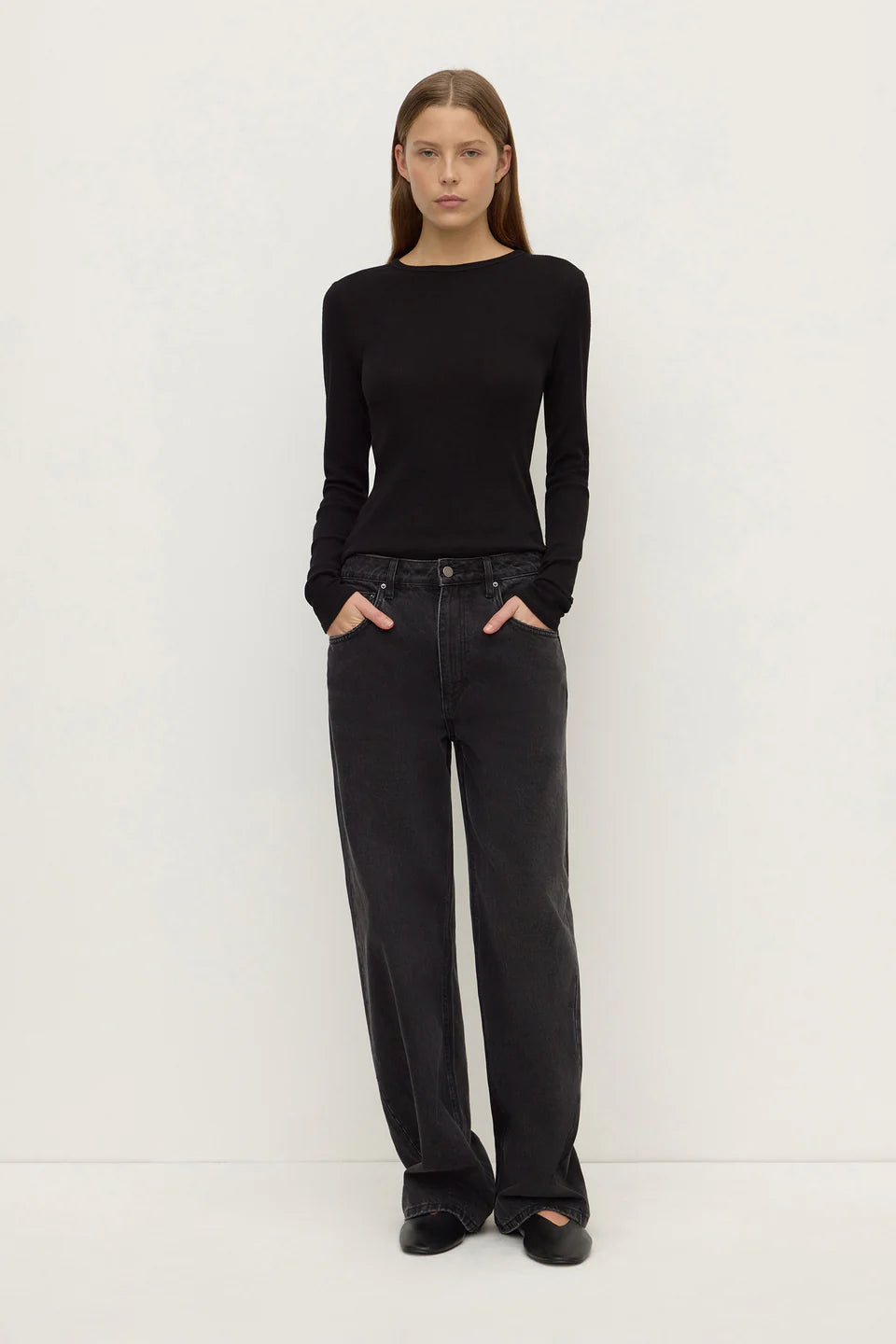 Assembly Label Low Curve Mid Rise Jean Faded Black