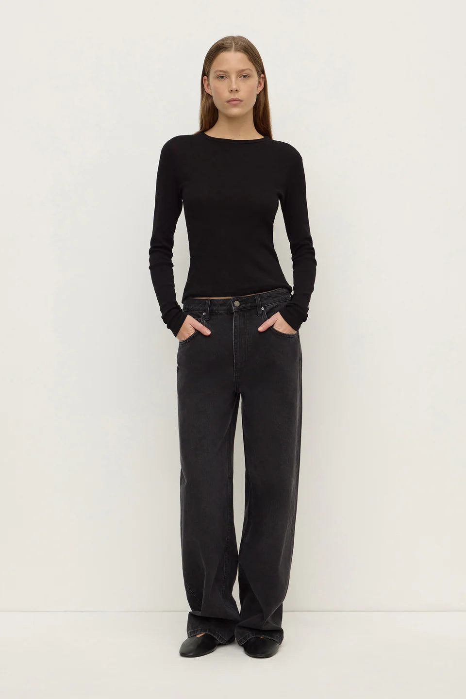 Assembly Label Low Curve Mid Rise Jean Faded Black