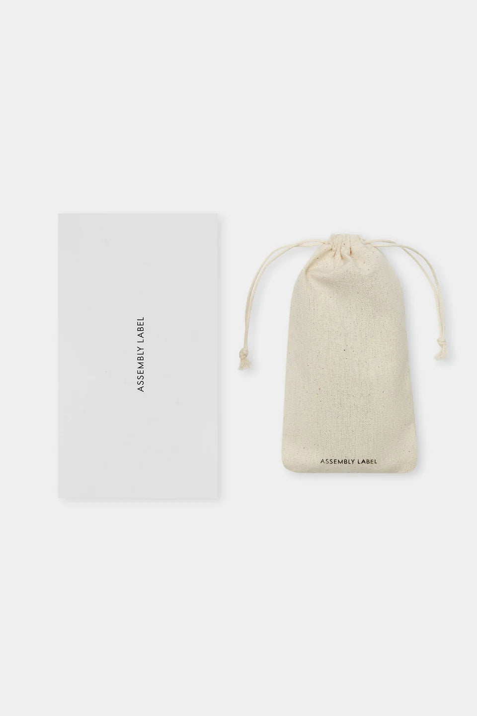 Assembly Label Retro Navigator Frame Black