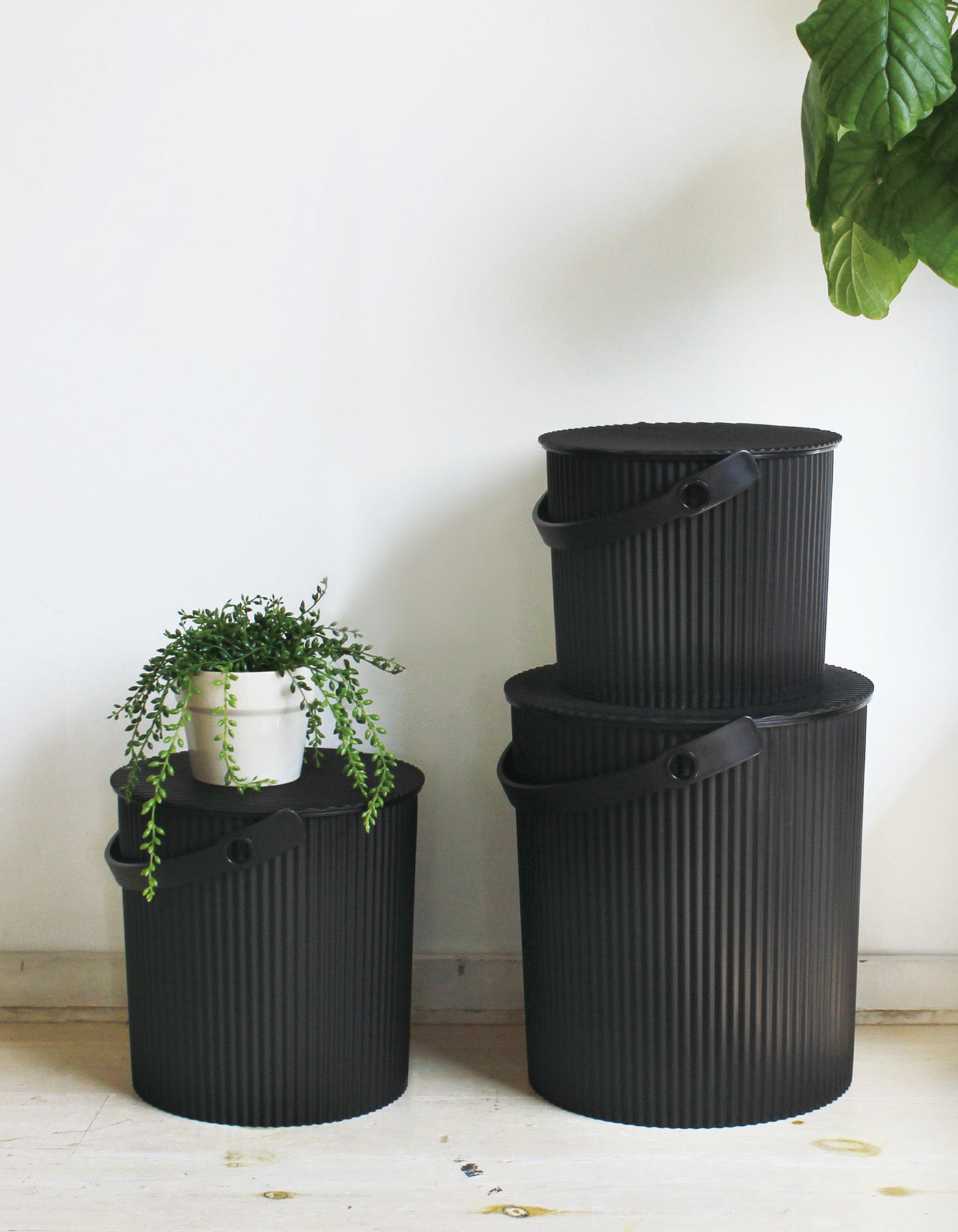 Hachiman Super Bucket Black 20 Ltr