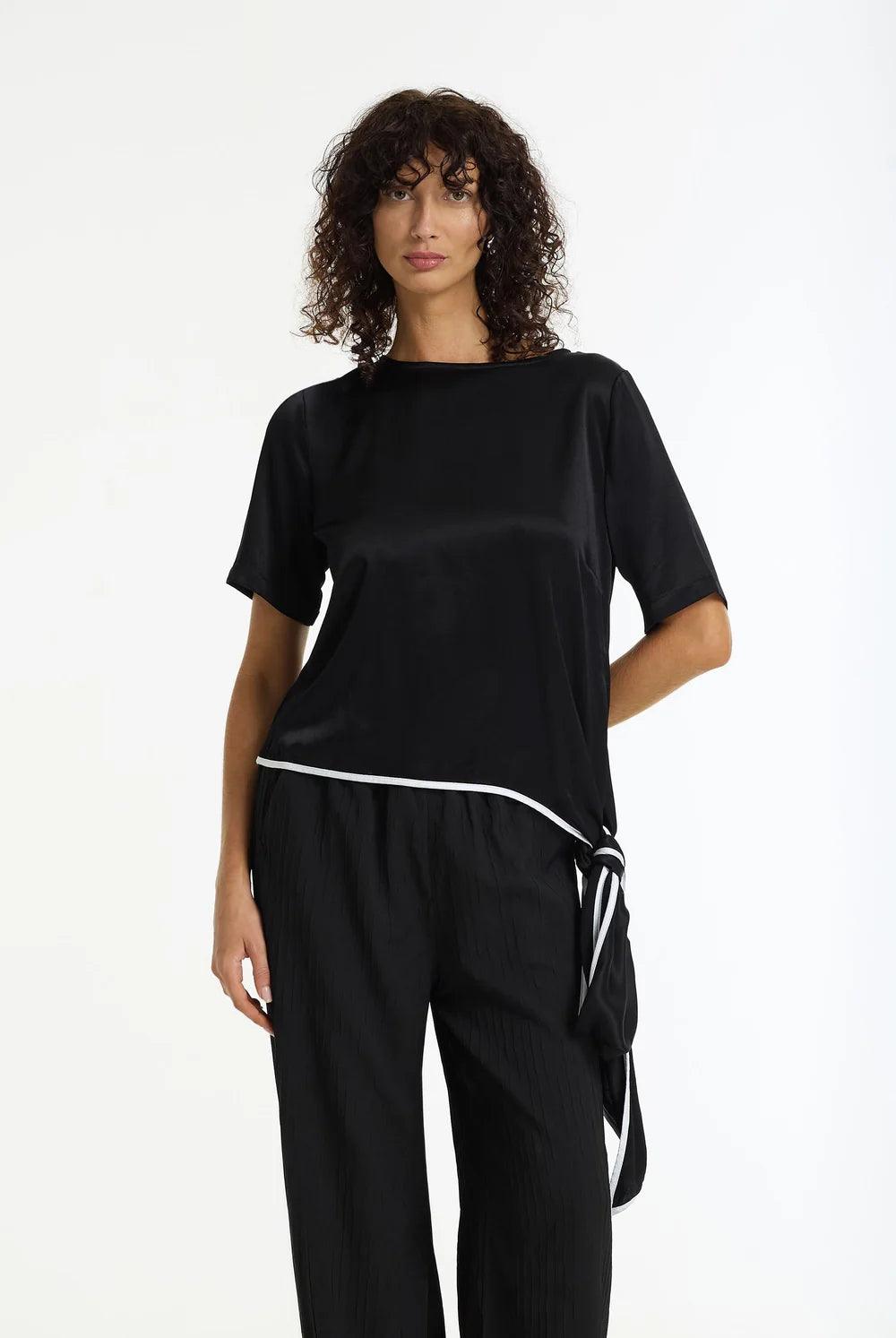 Blak The Knot Satin Tie Top Black/White