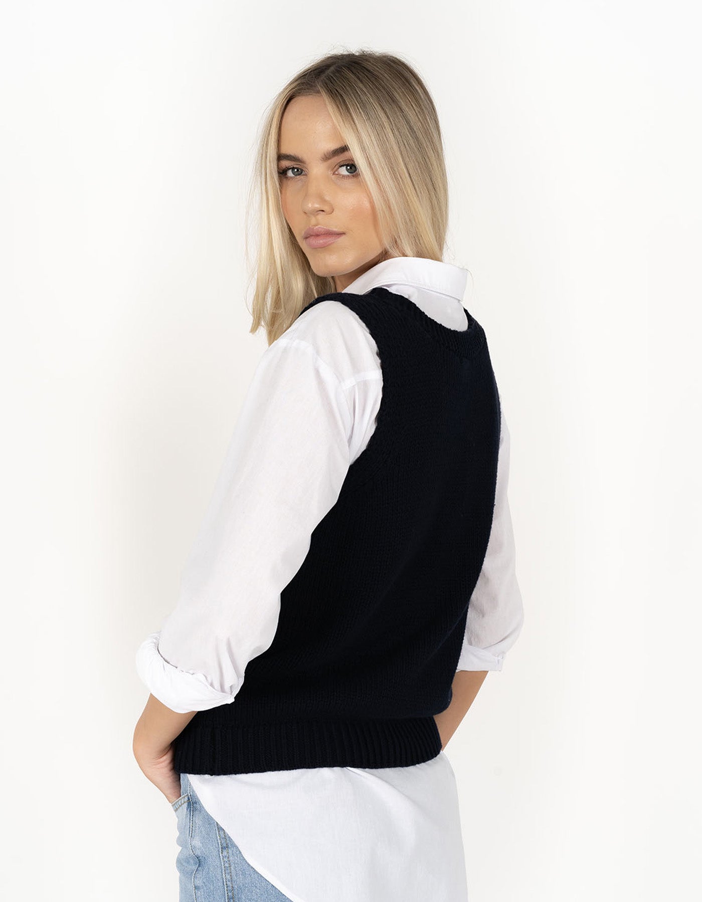 Humidity Gale Vest Midnight