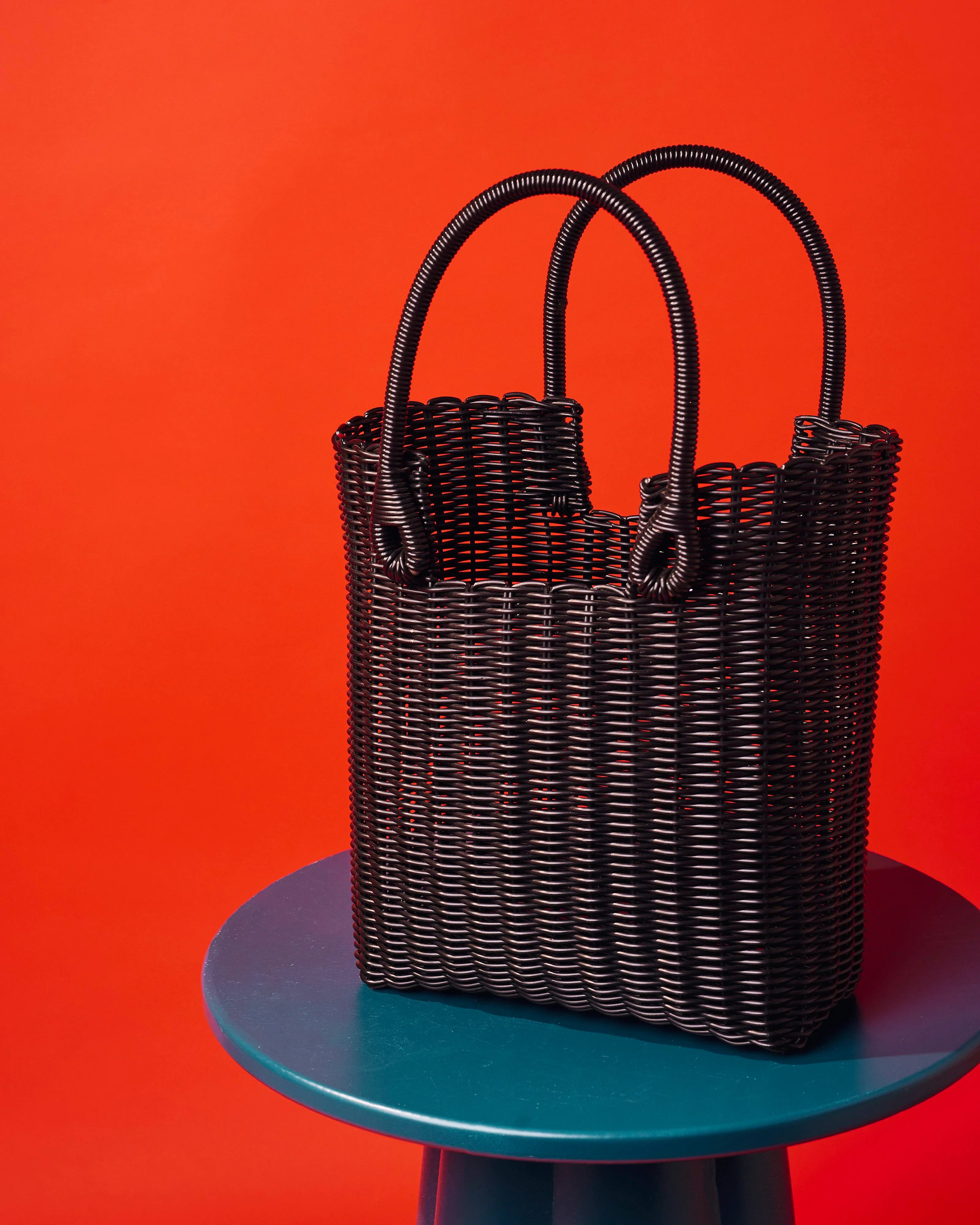 Pali Mira Bucket Basket Black