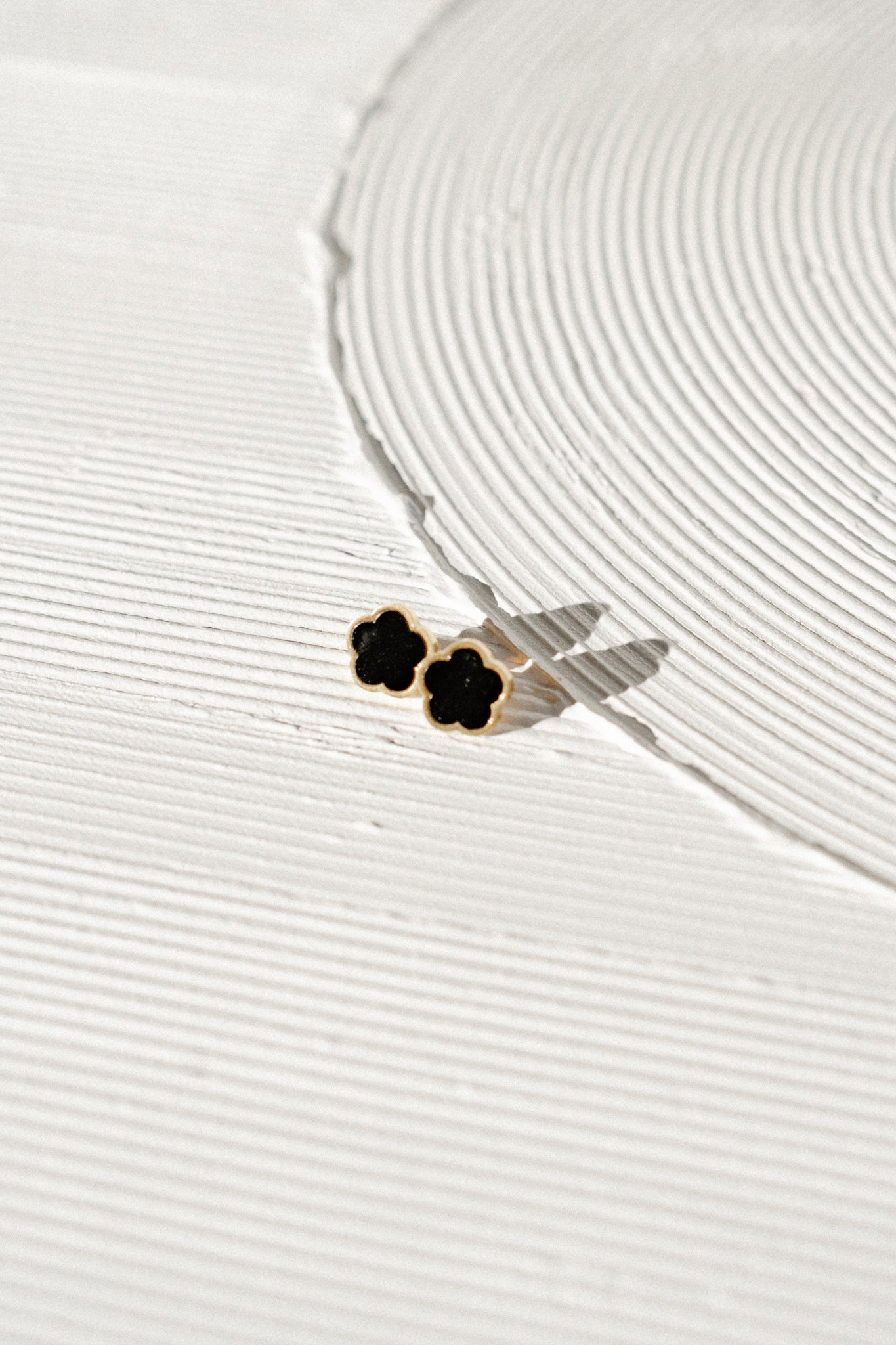 Castel & Co Poppy Studs Black