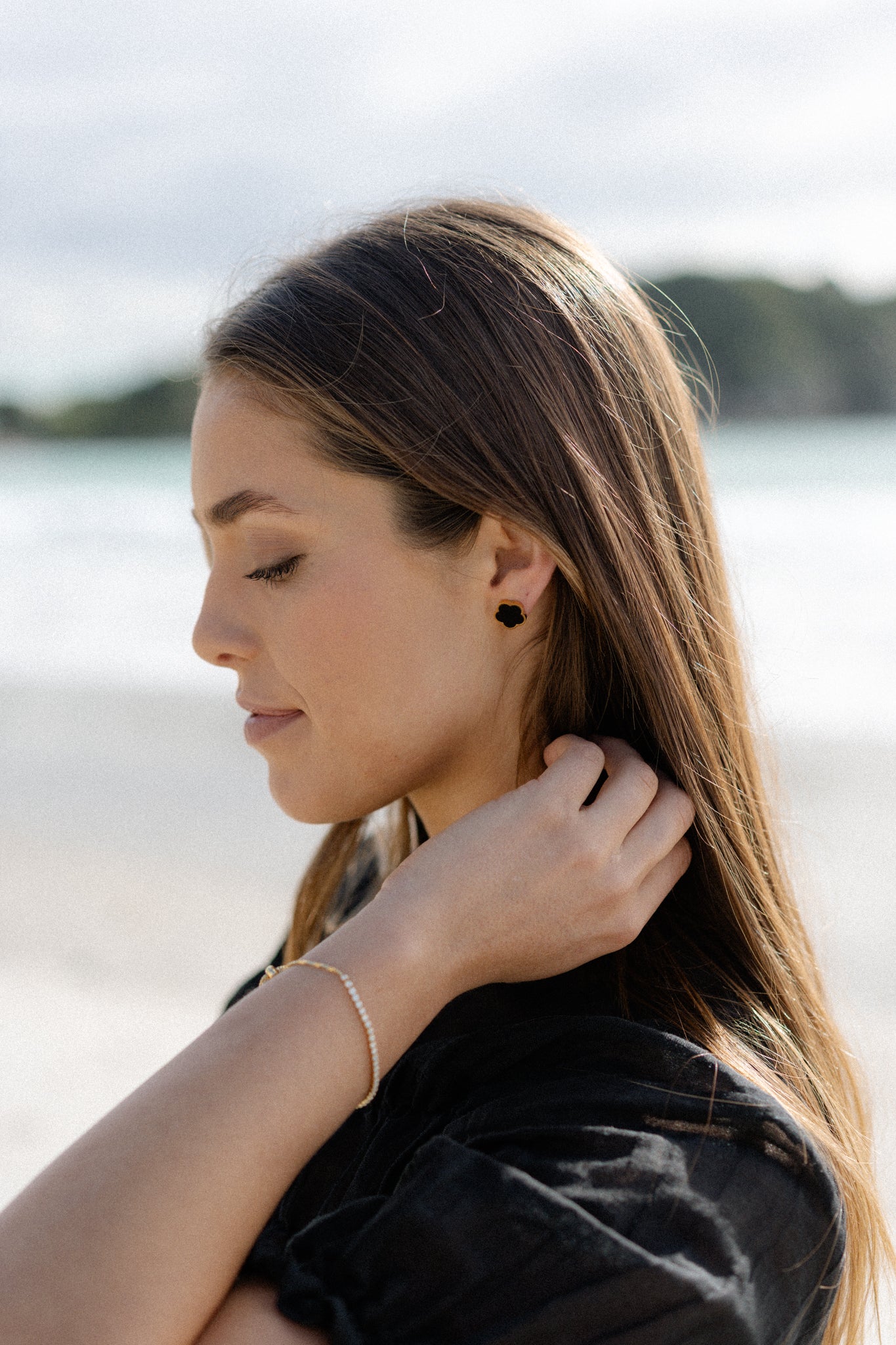 Castel & Co Poppy Studs Black