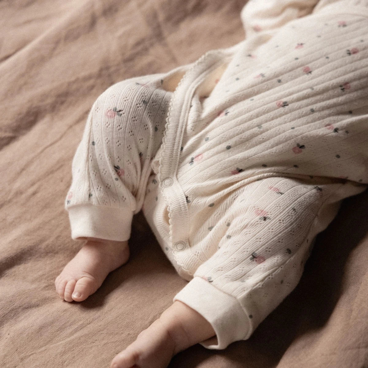 Nature Baby Kimono Stretch & Grow Pointelle Posey Blossom Print