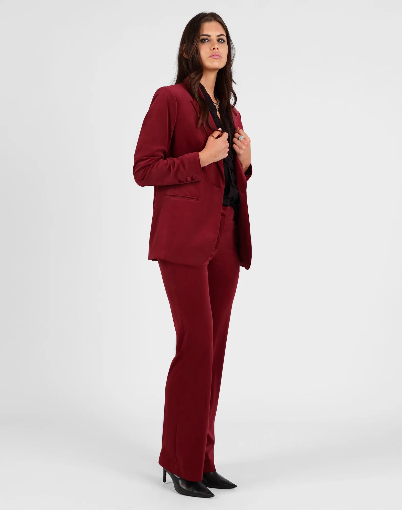Storm Standout Velvet Blazer Mulberry