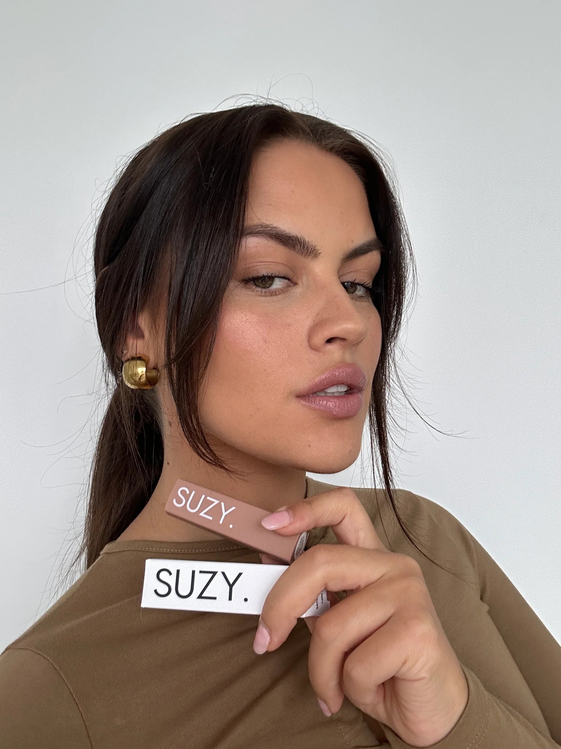 Suzy Lipstick Miss Leah Baby Cocoa (Satin)