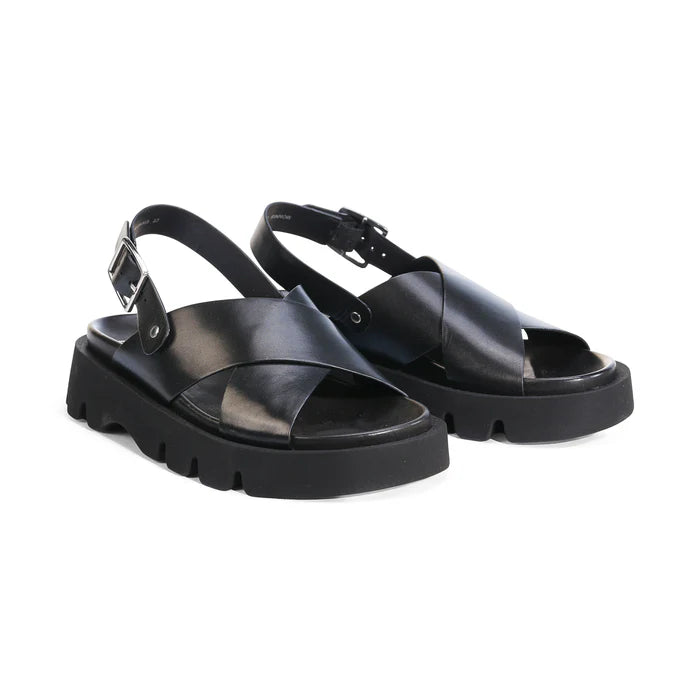 EOS Monnis Black