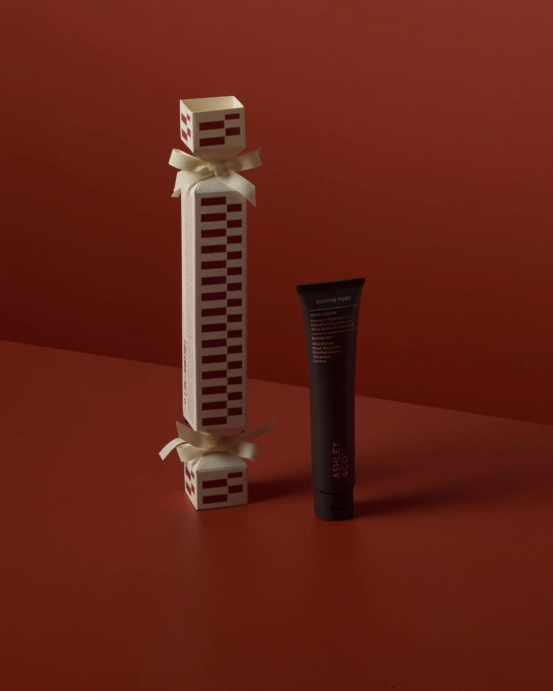 Ashley & Co Christmas Cracker Soothe Tube Bonberry