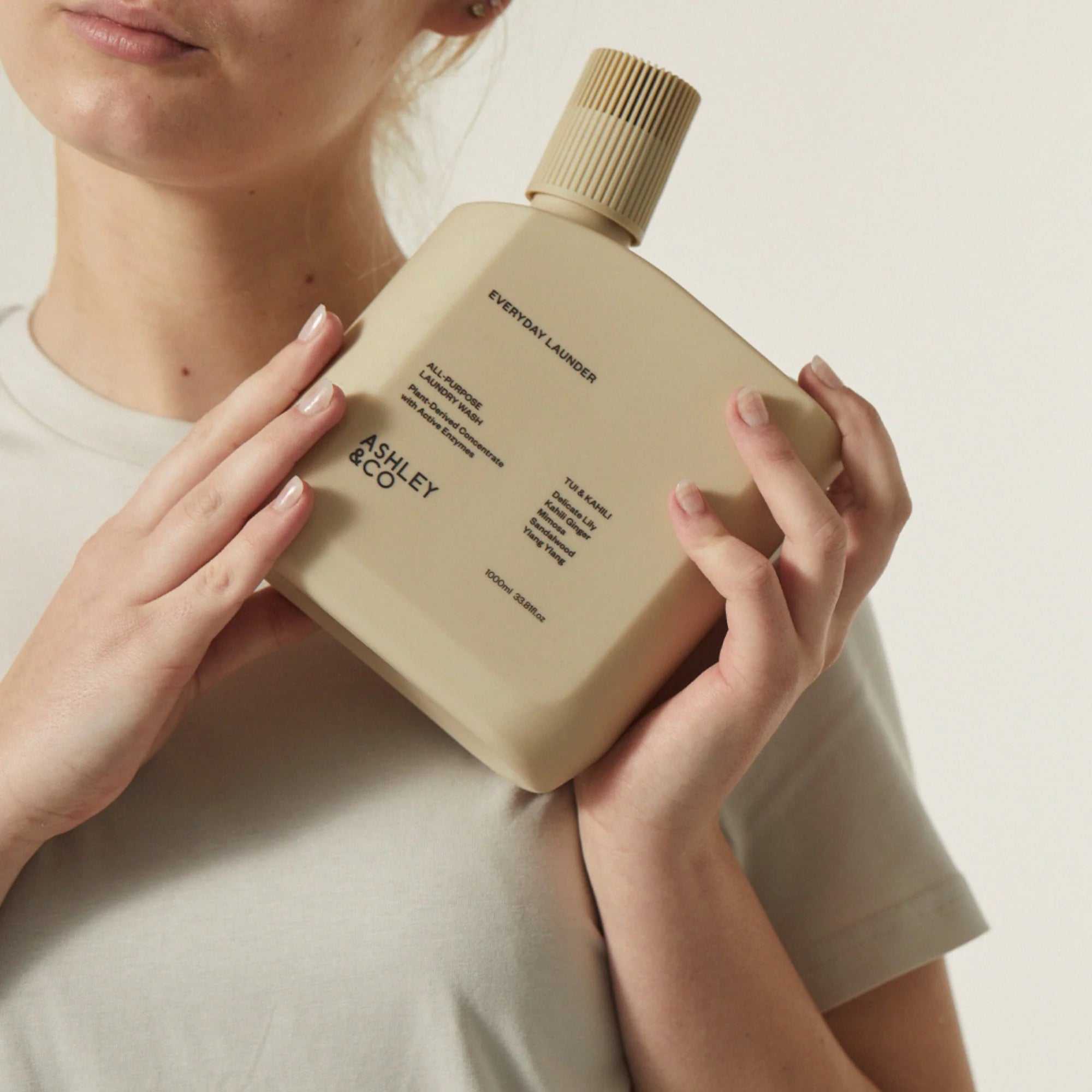 Ashley & Co Everyday Launder Laundry Wash Tui & Kahili 1 Litre