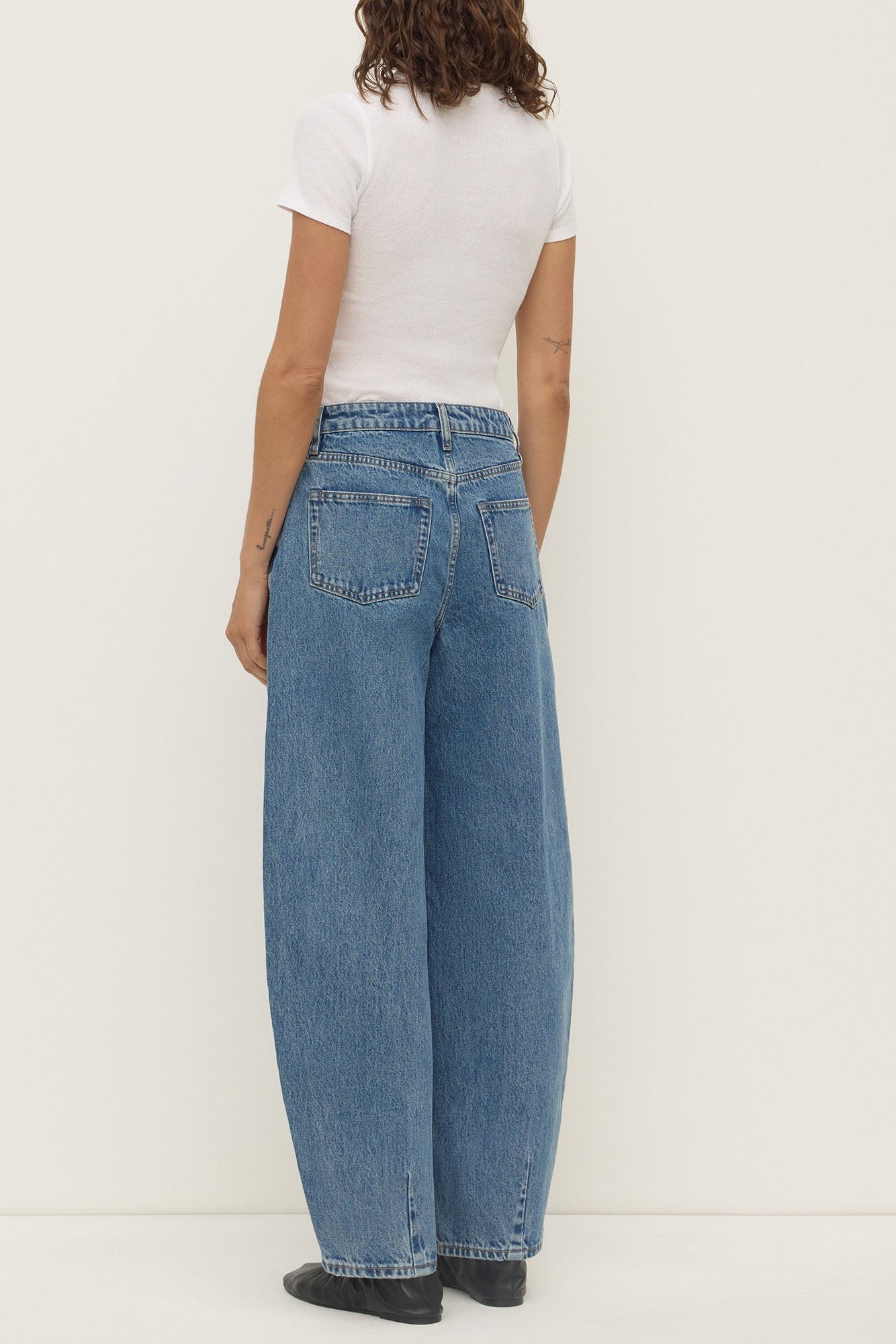 Assembly Label High Rise Barrel Jean Classic Blue