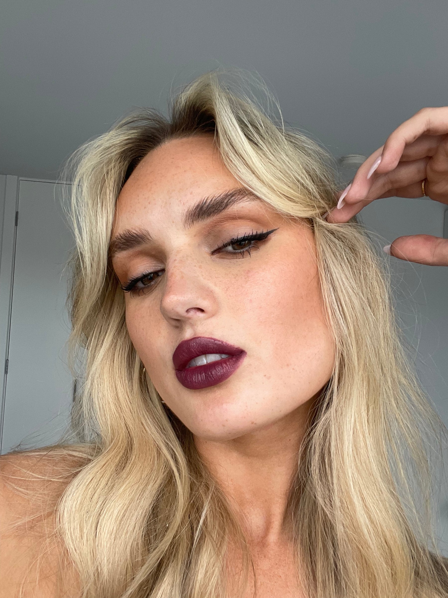 Suzy Lipstick Aubergine