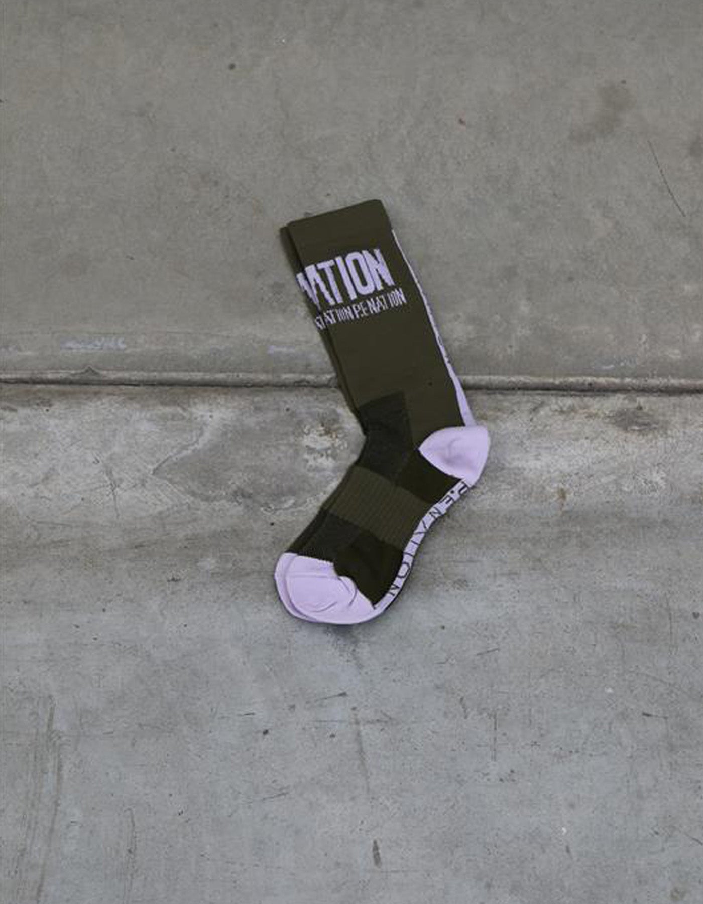 P.E Nation Backline Sock Khaki/Lilac