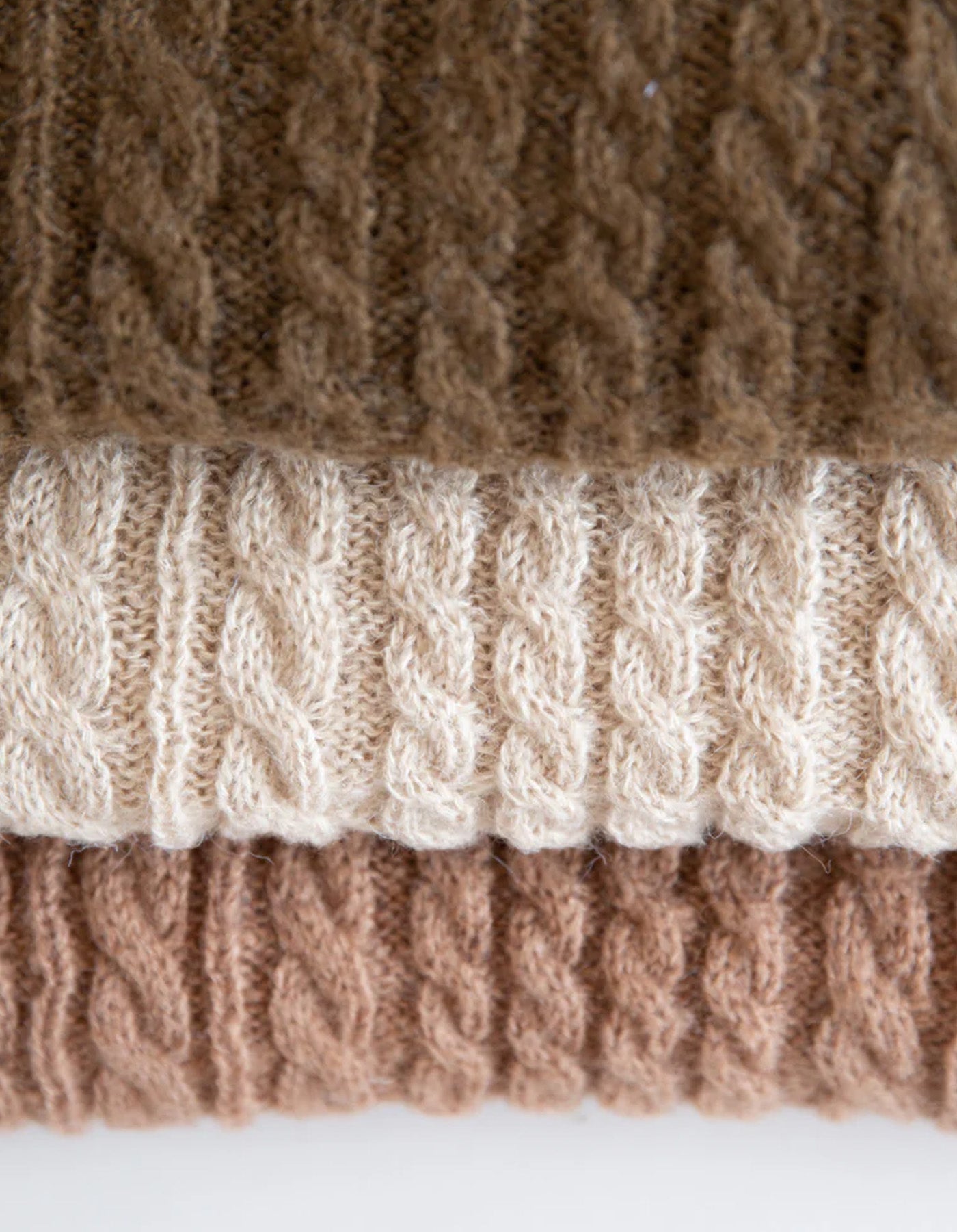 Sophie Store Cosy Cable Knit Scarf