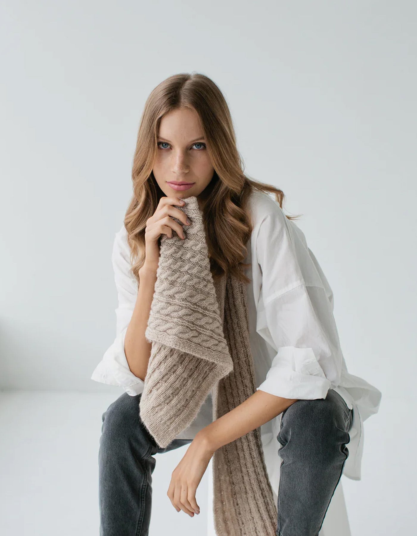 Sophie Store Cosy Cable Knit Scarf