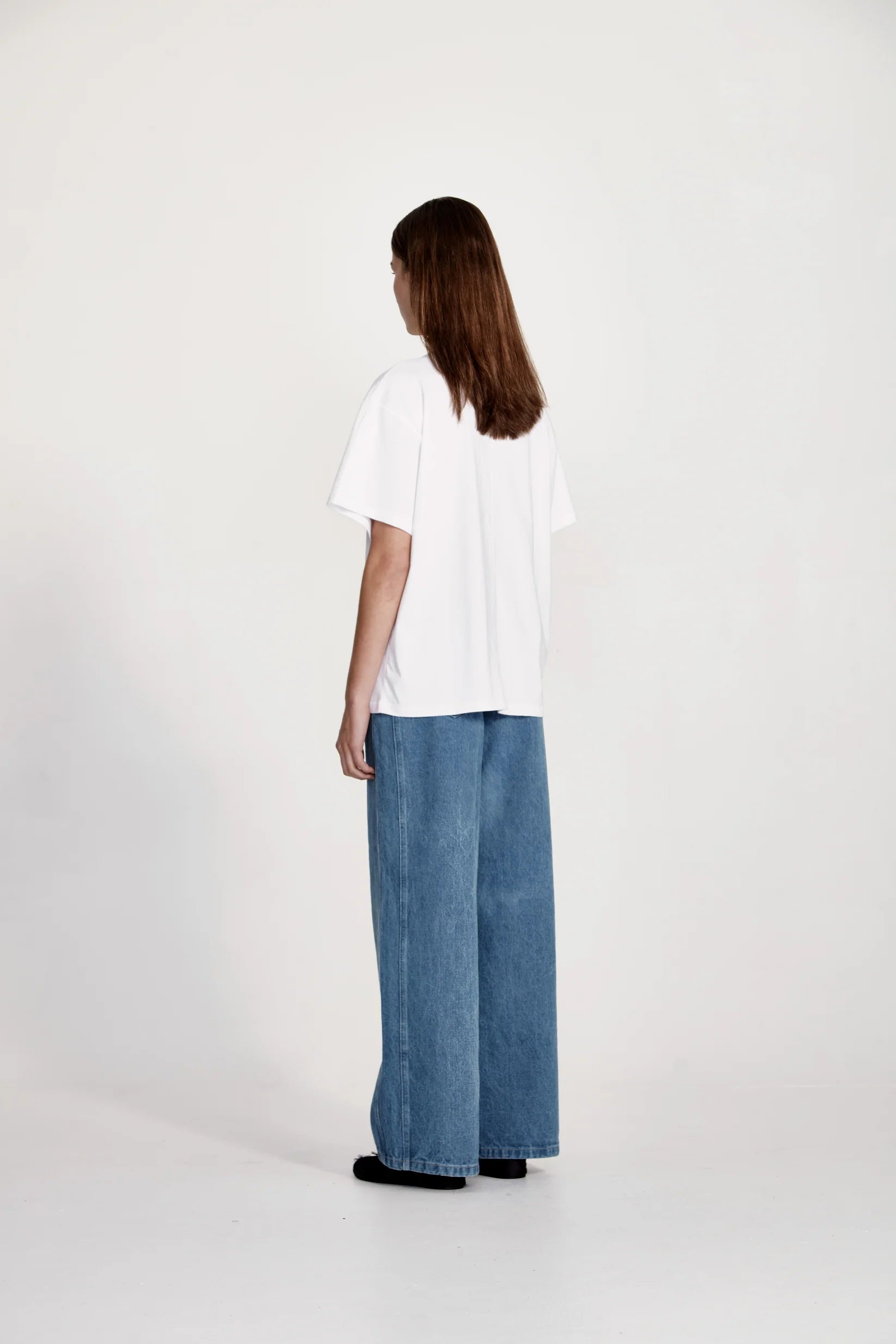 Commoners Womens V Neck Boy Tee White