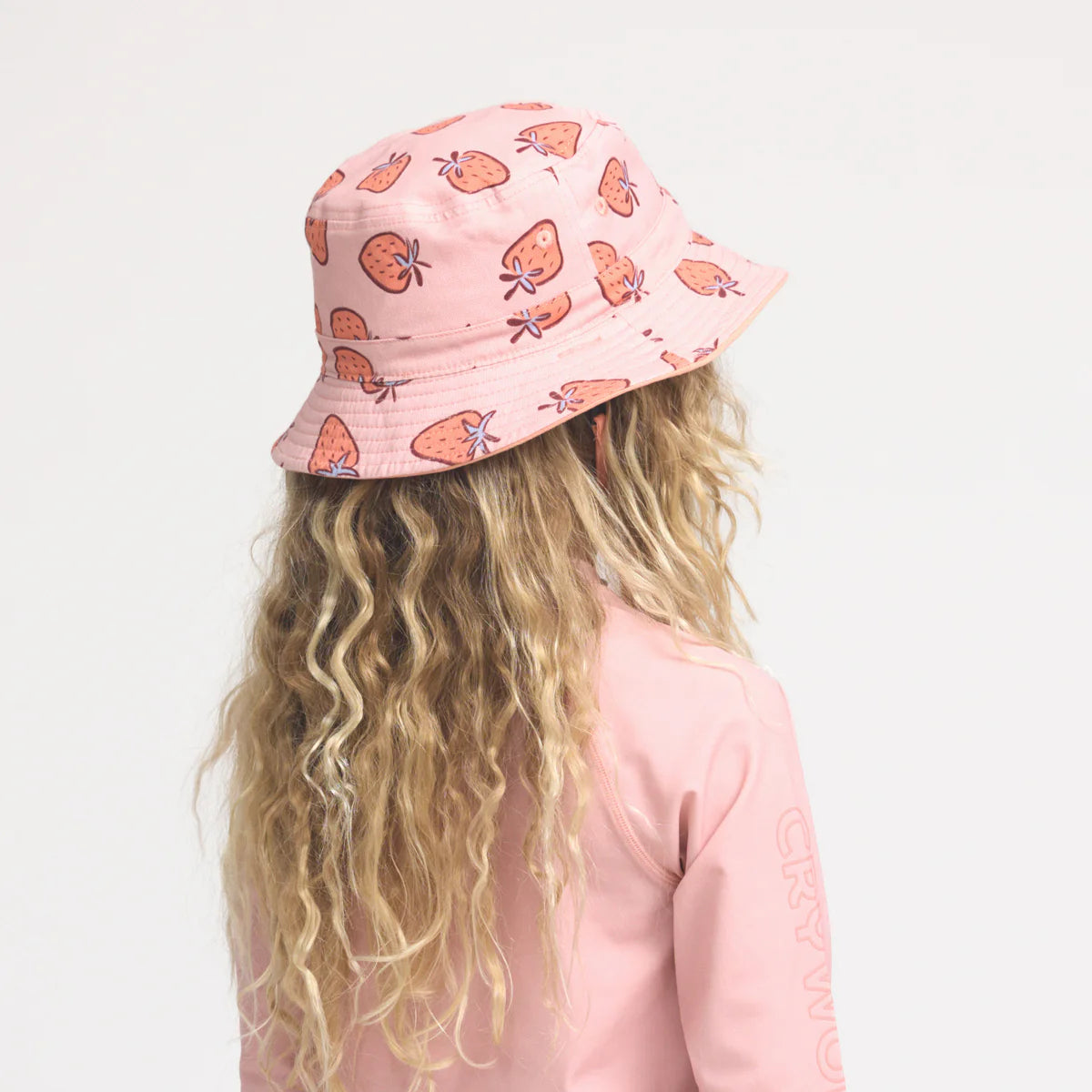 Crywolf Reversible Bucket Strawberry Splash