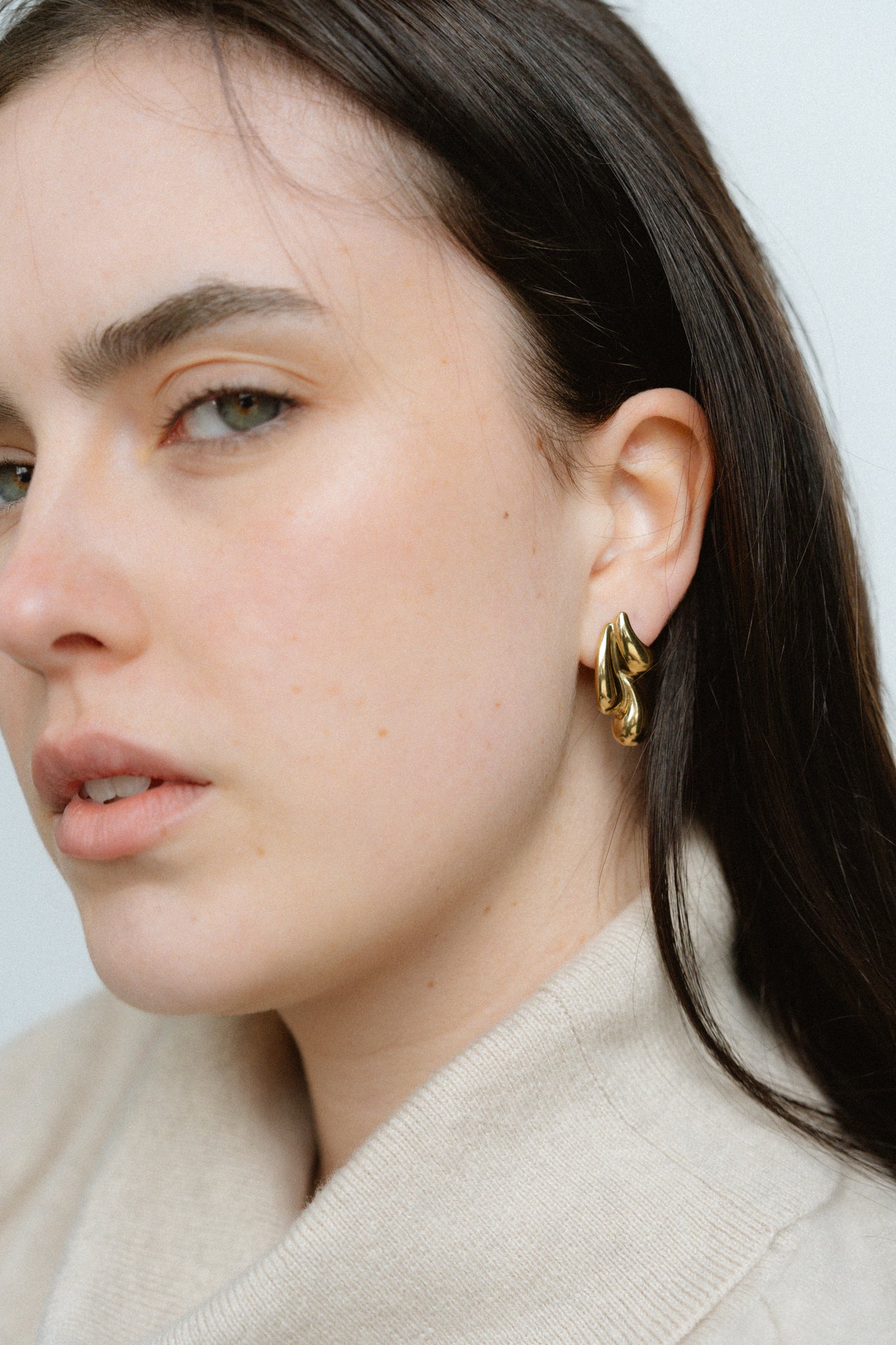 Castel & Co Droplet Earrings Gold