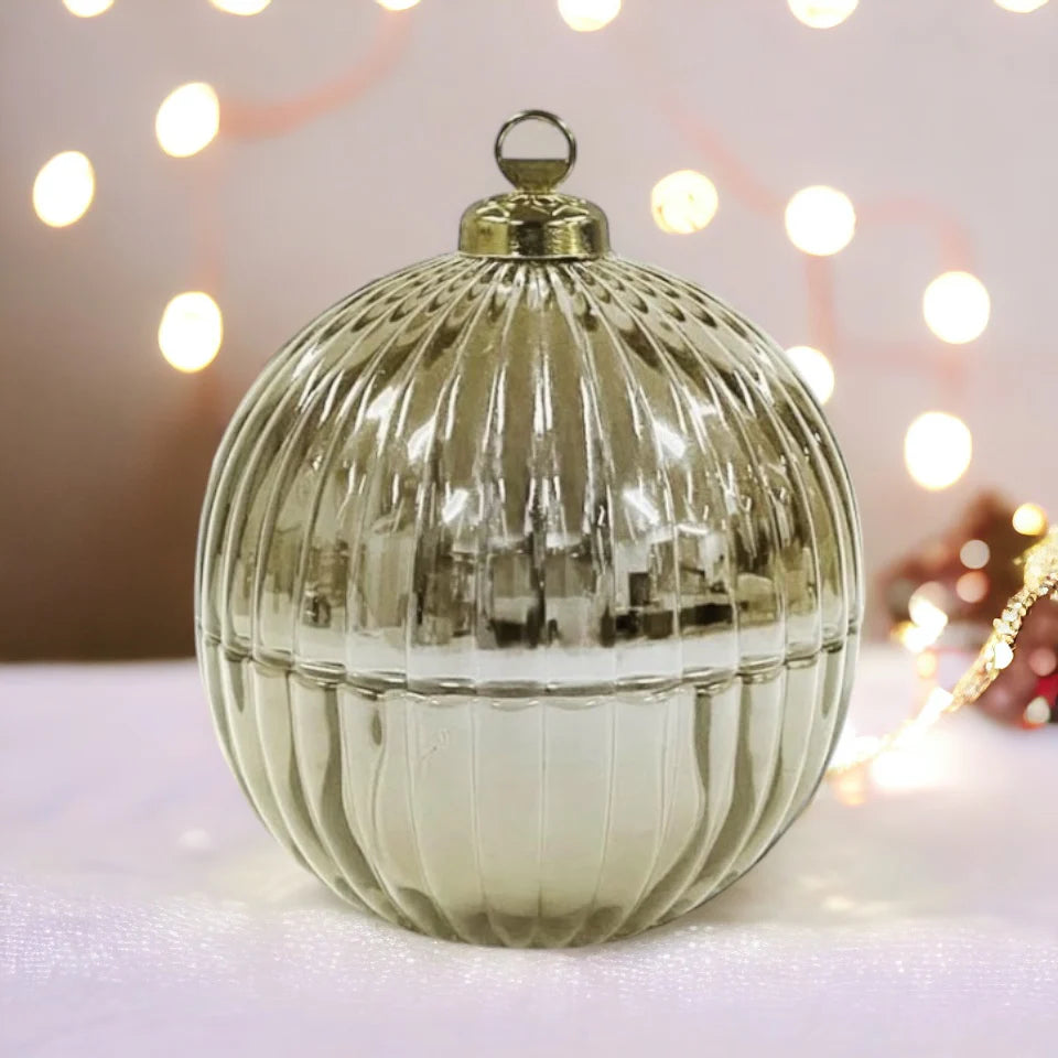 Amanda Alexander Christmas Bauble Gold Candle Large - Ginger Flower