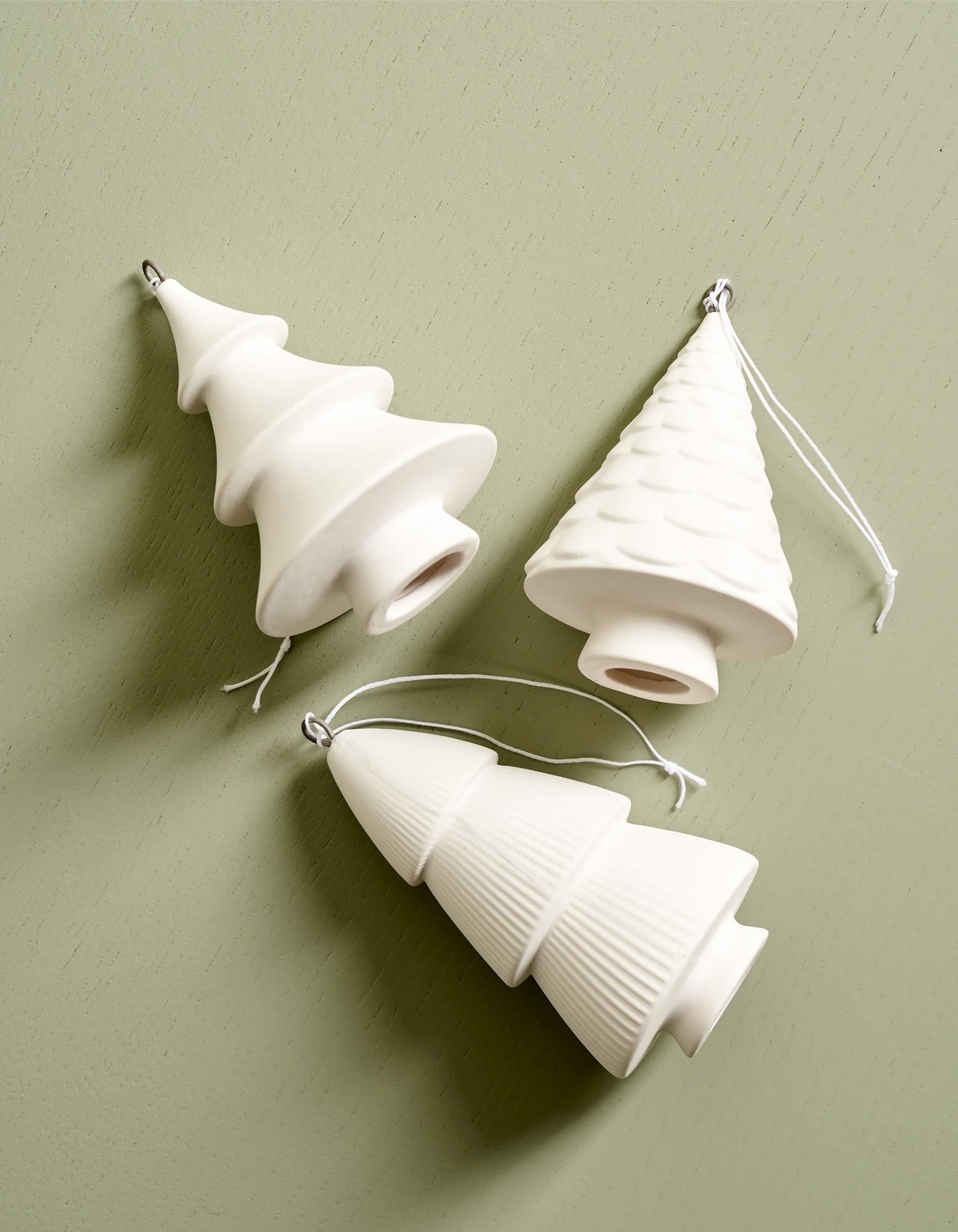 Robert Gordon Hanging Christmas Tree Ornaments Set Of 3 White