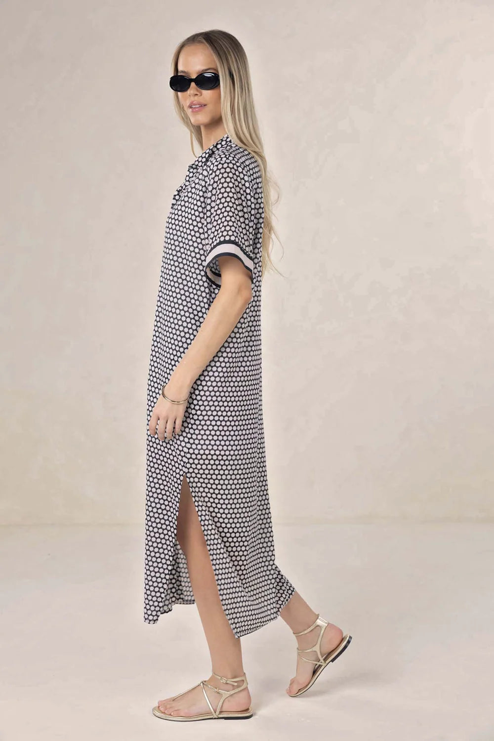 Humidity Hexi Shirt Dress Black/Cream