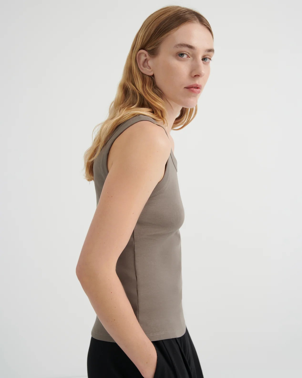 Kowtow Everyday Singlet Flint