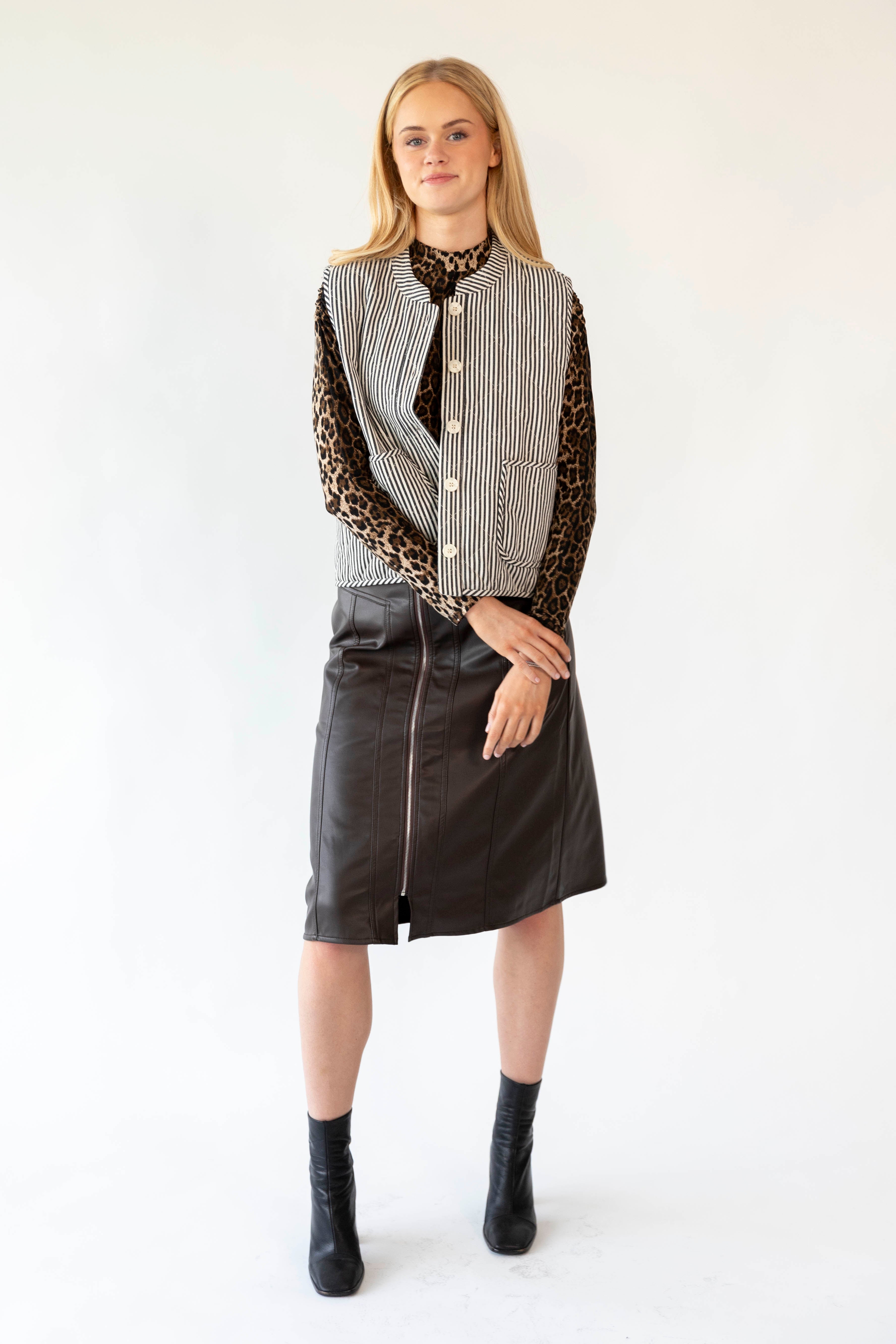 Lollys Laundry Cairo Quilted Vest Stripe Black