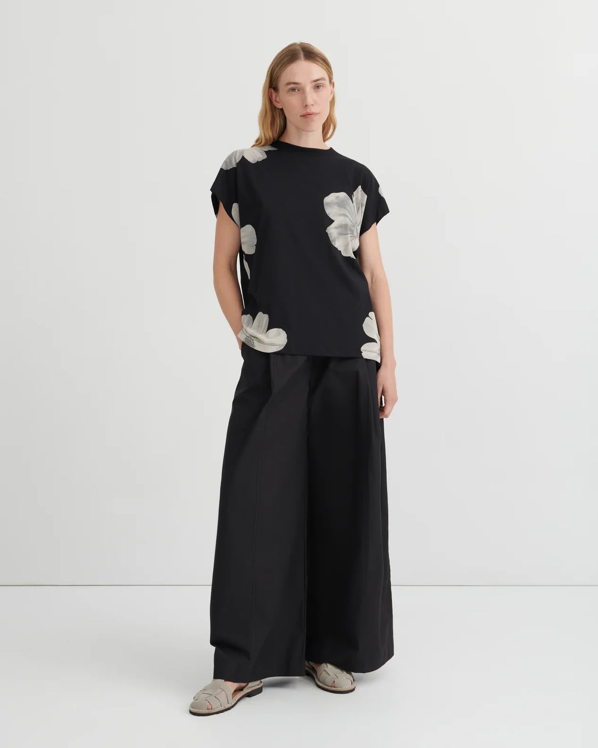 Kowtow Geometry Tee Monochrome Floral