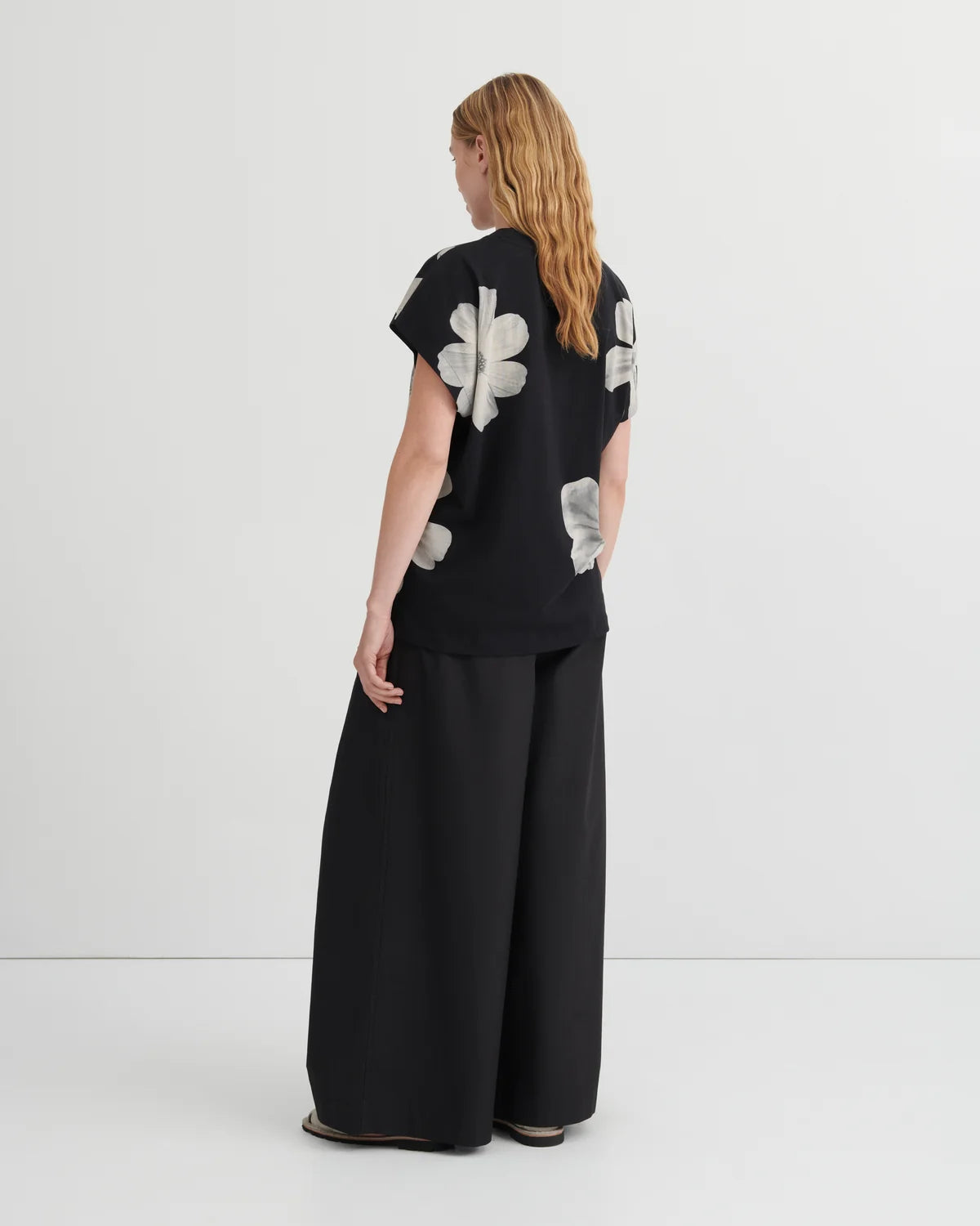 Kowtow Geometry Tee Monochrome Floral