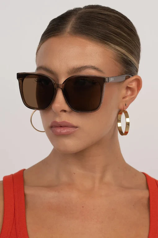 Otra Eyewear Betty Olive/Brown