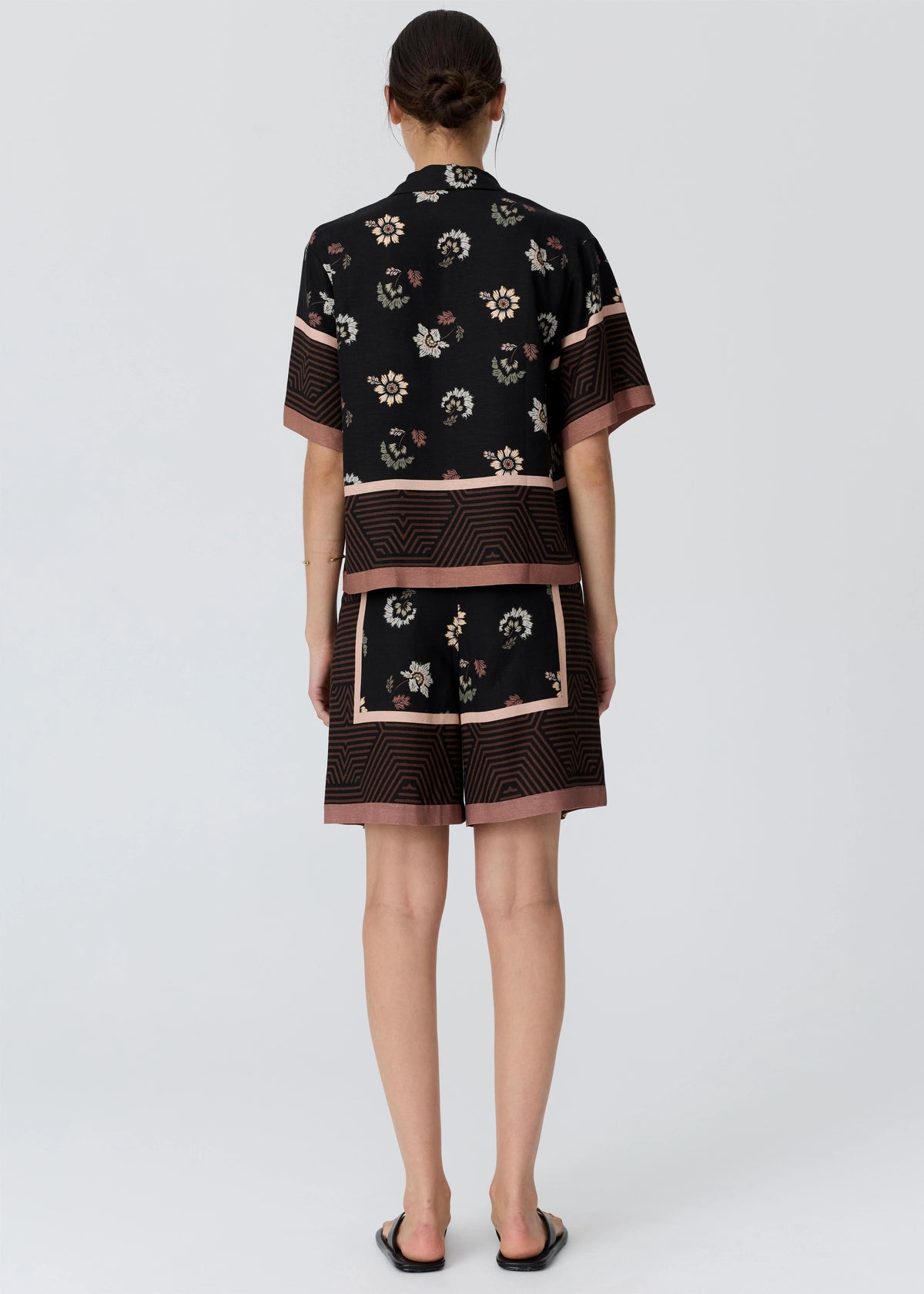POL Trellis Short