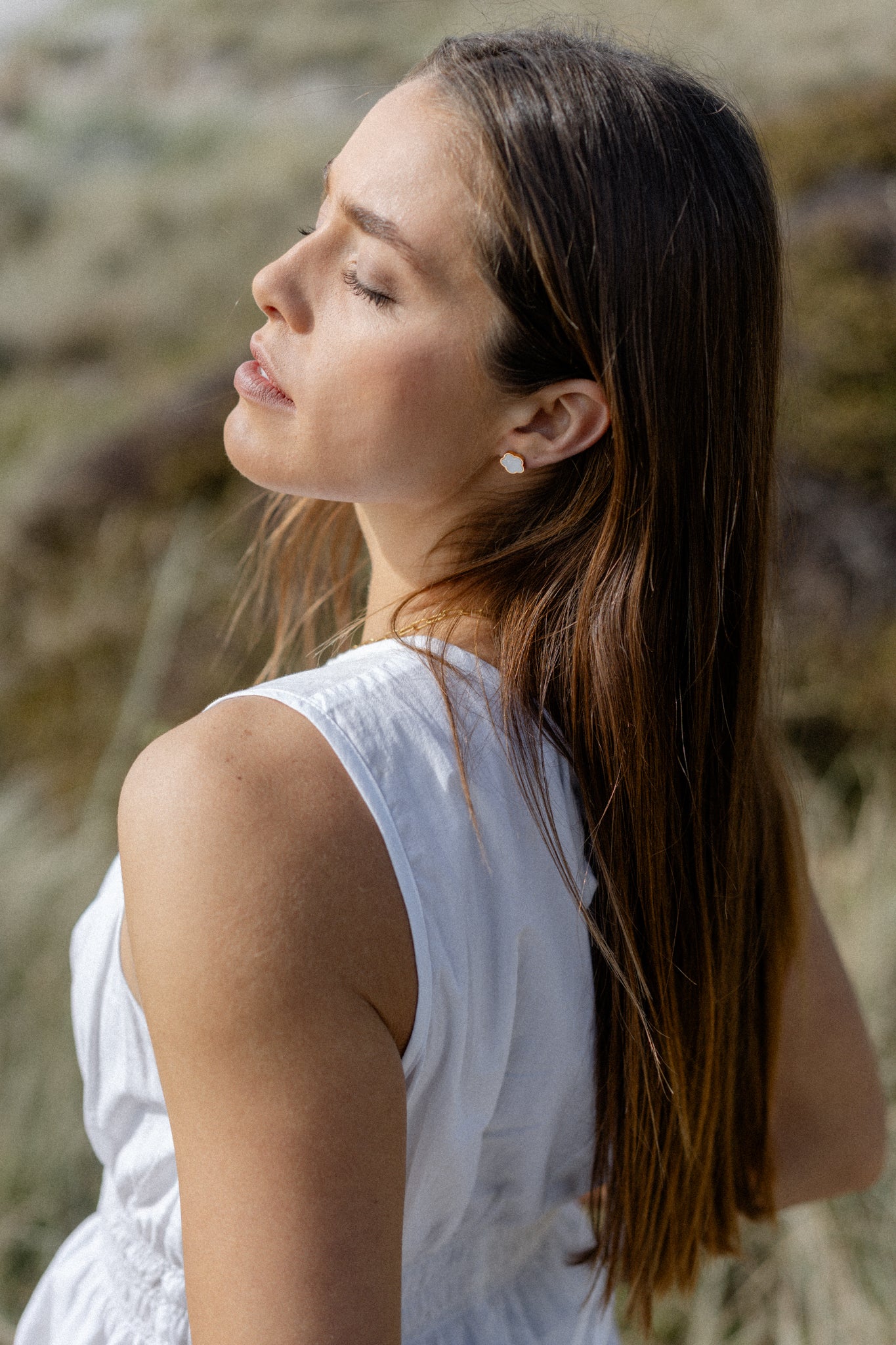 Castel & Co Poppy Studs Pearl