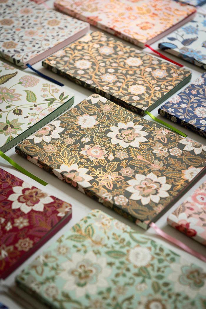 Bungalow Notebook Plain Paper - Roja Rose