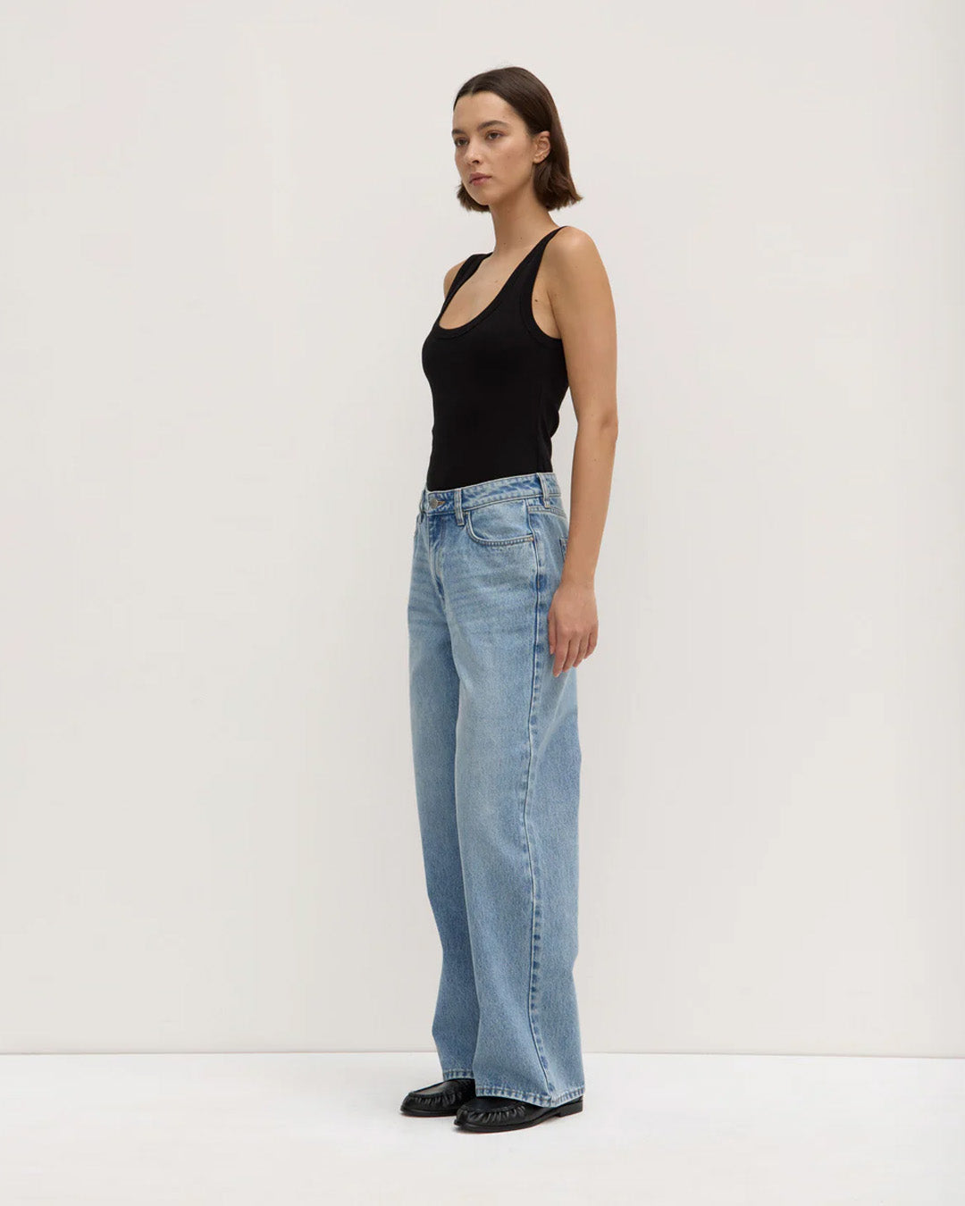 Assembly Label Womens Relaxed Jean Indigo Fade