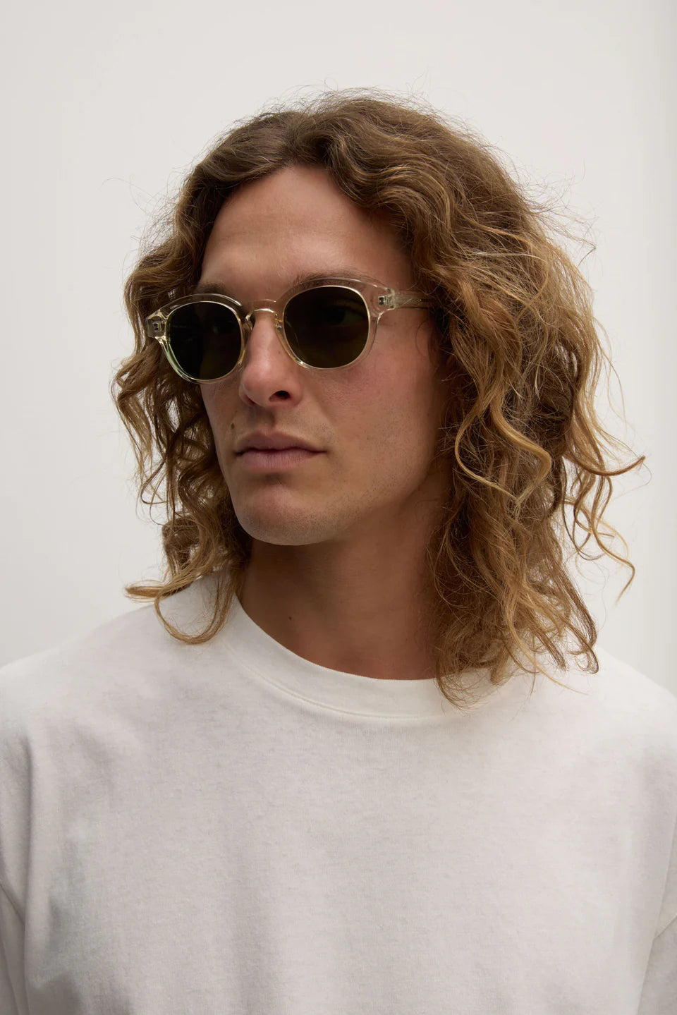 Assembly Label Round Frame Pannacotta Sunglasses