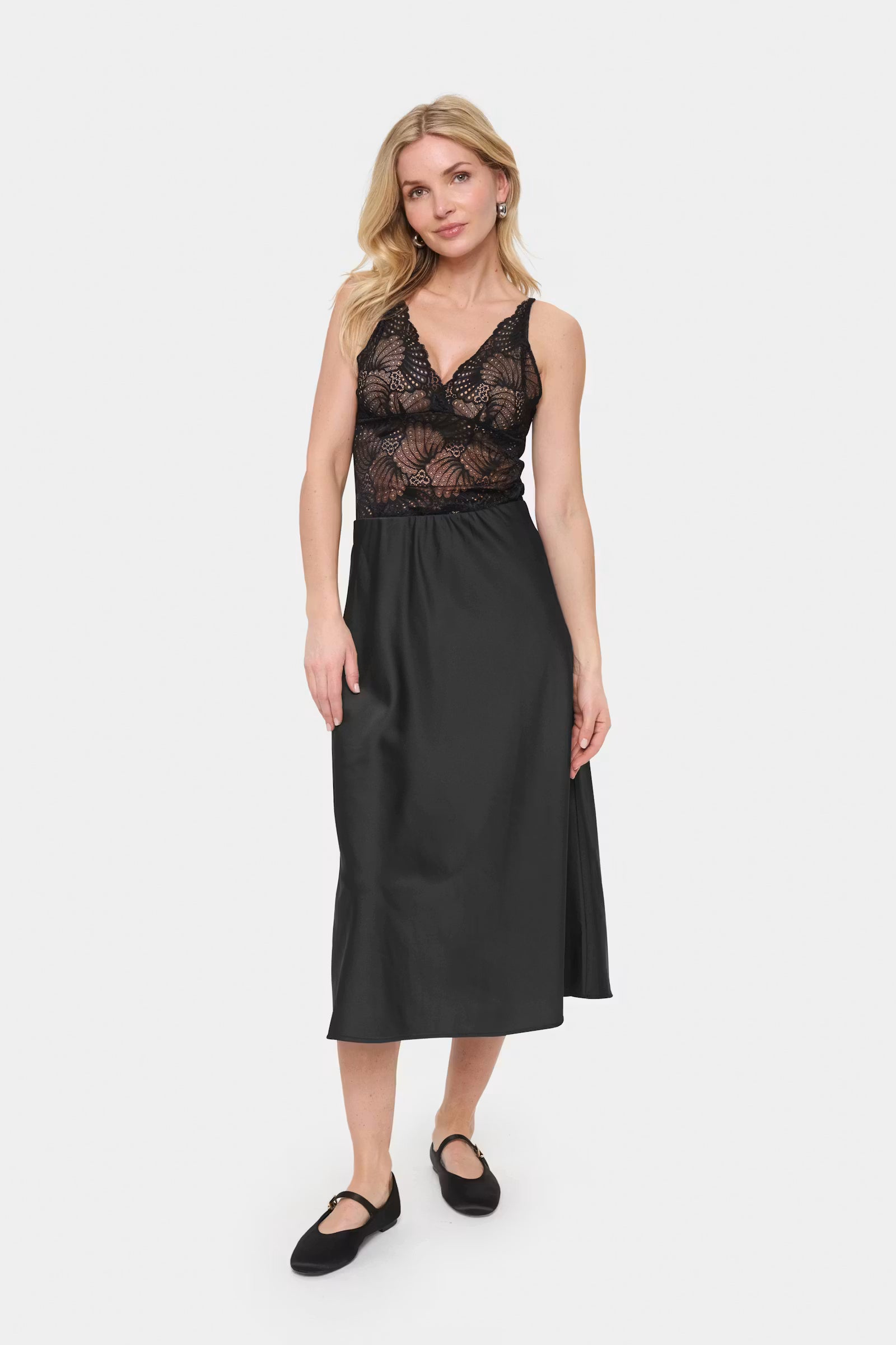 Saint Tropez Daisy Singlet Top Black