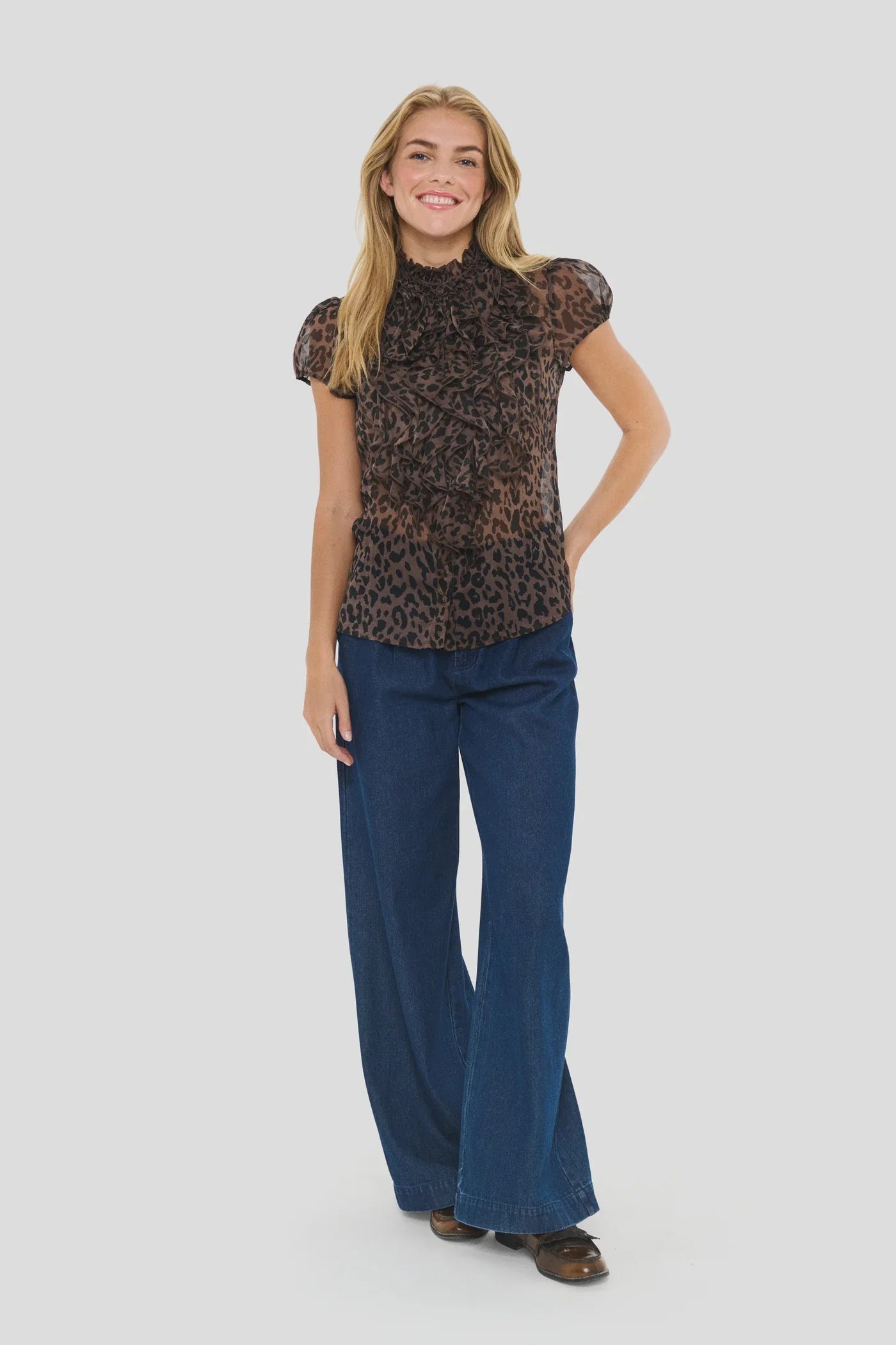 Saint Tropez Lilja SS Shirt- Chocolate Brown