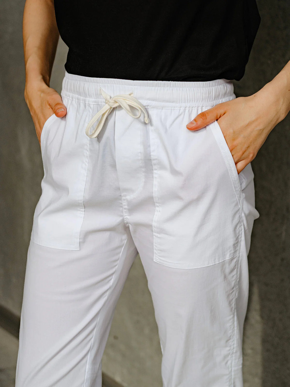 Sills Sidewalk Jogger White