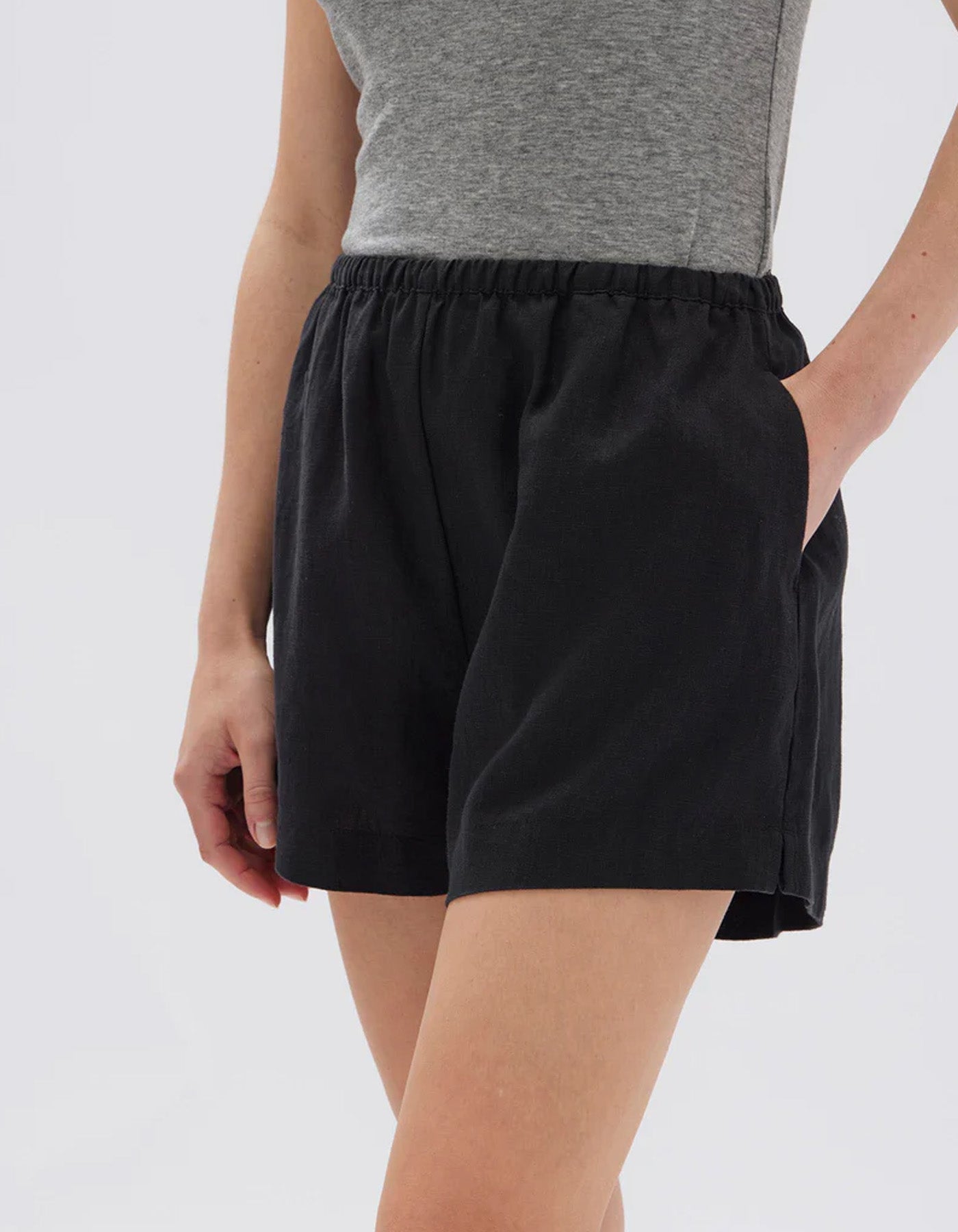 Assembly Label Stella Linen Short Black