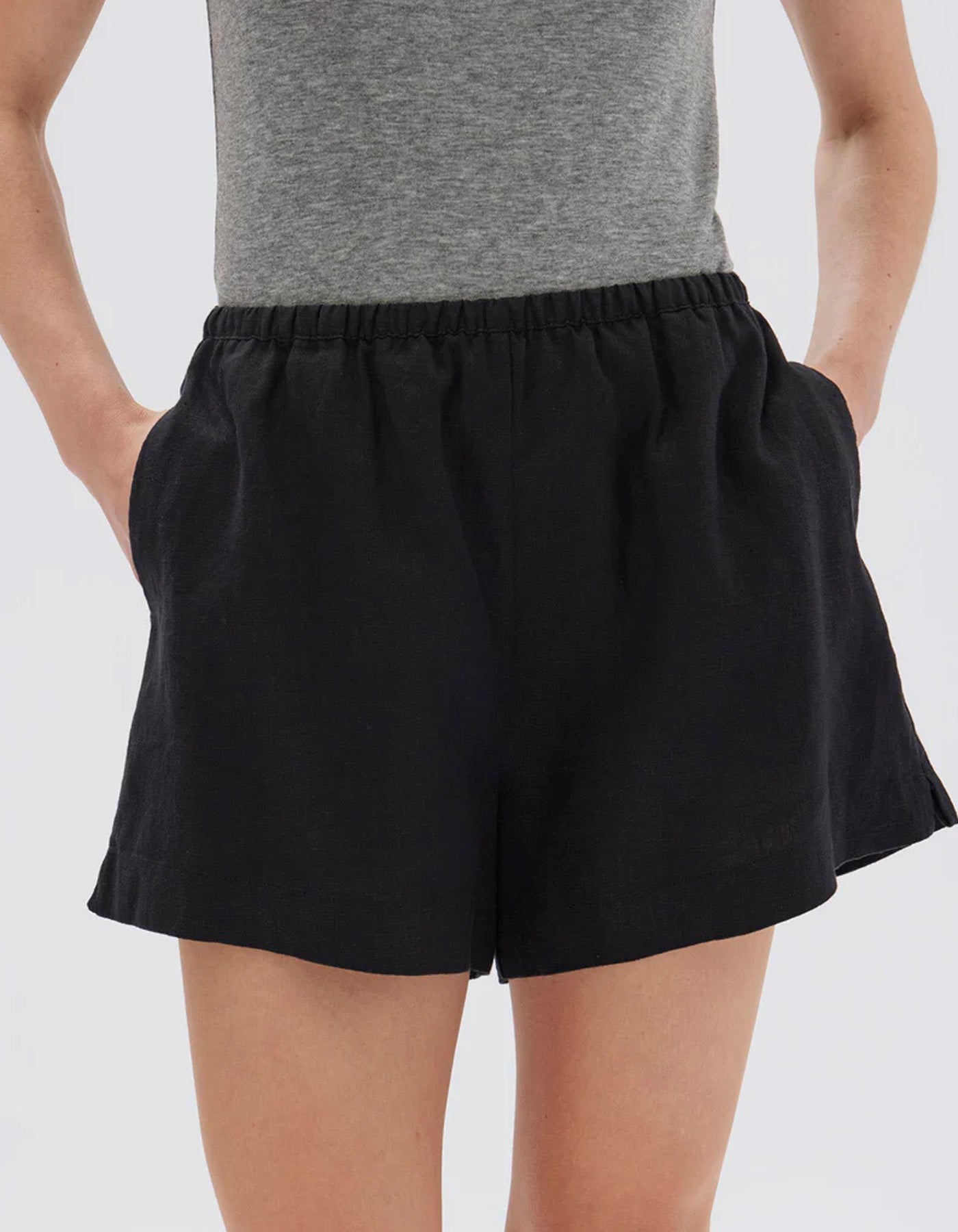 Assembly Label Stella Linen Short Black