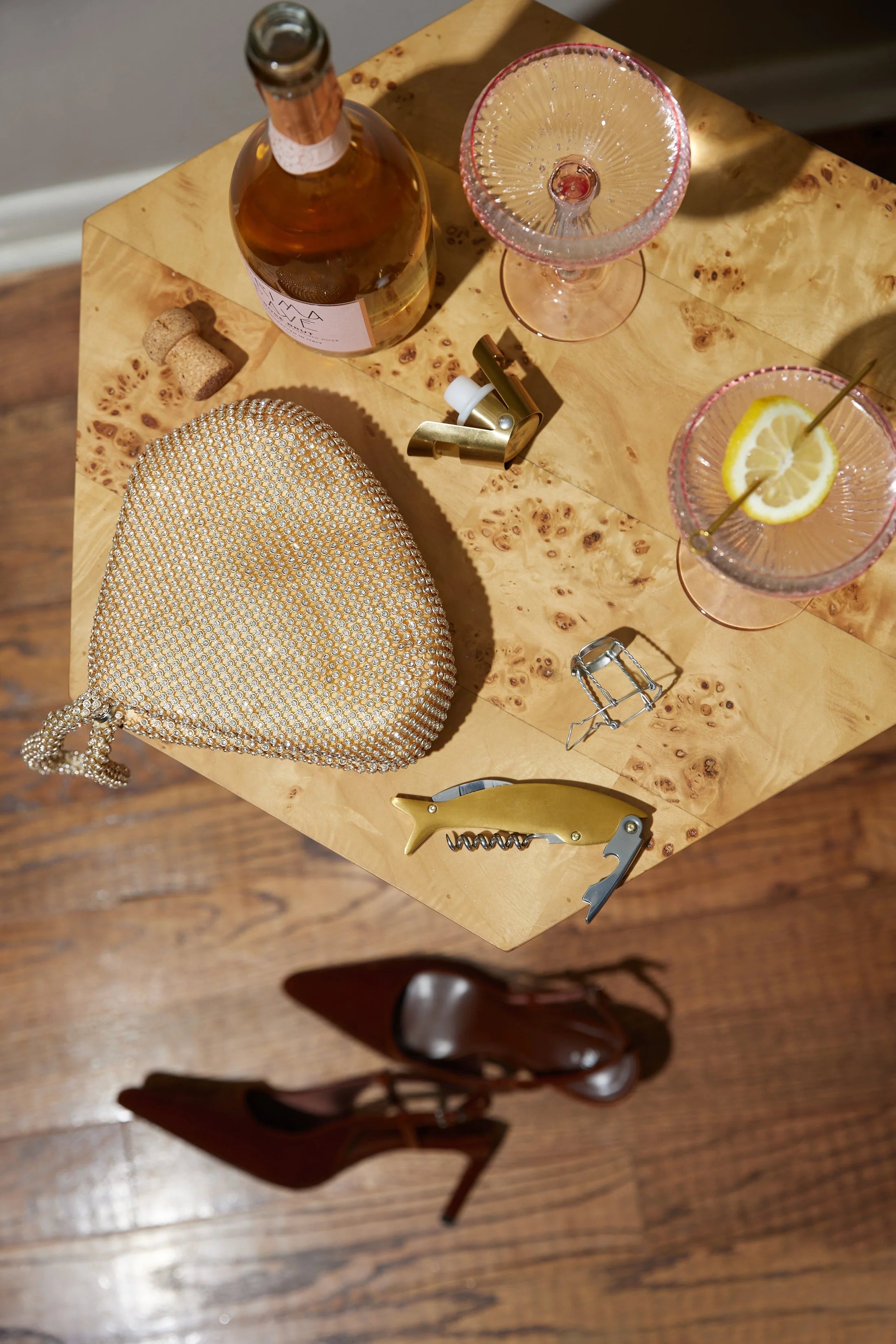 Here's How Timmy Champagne Stopper