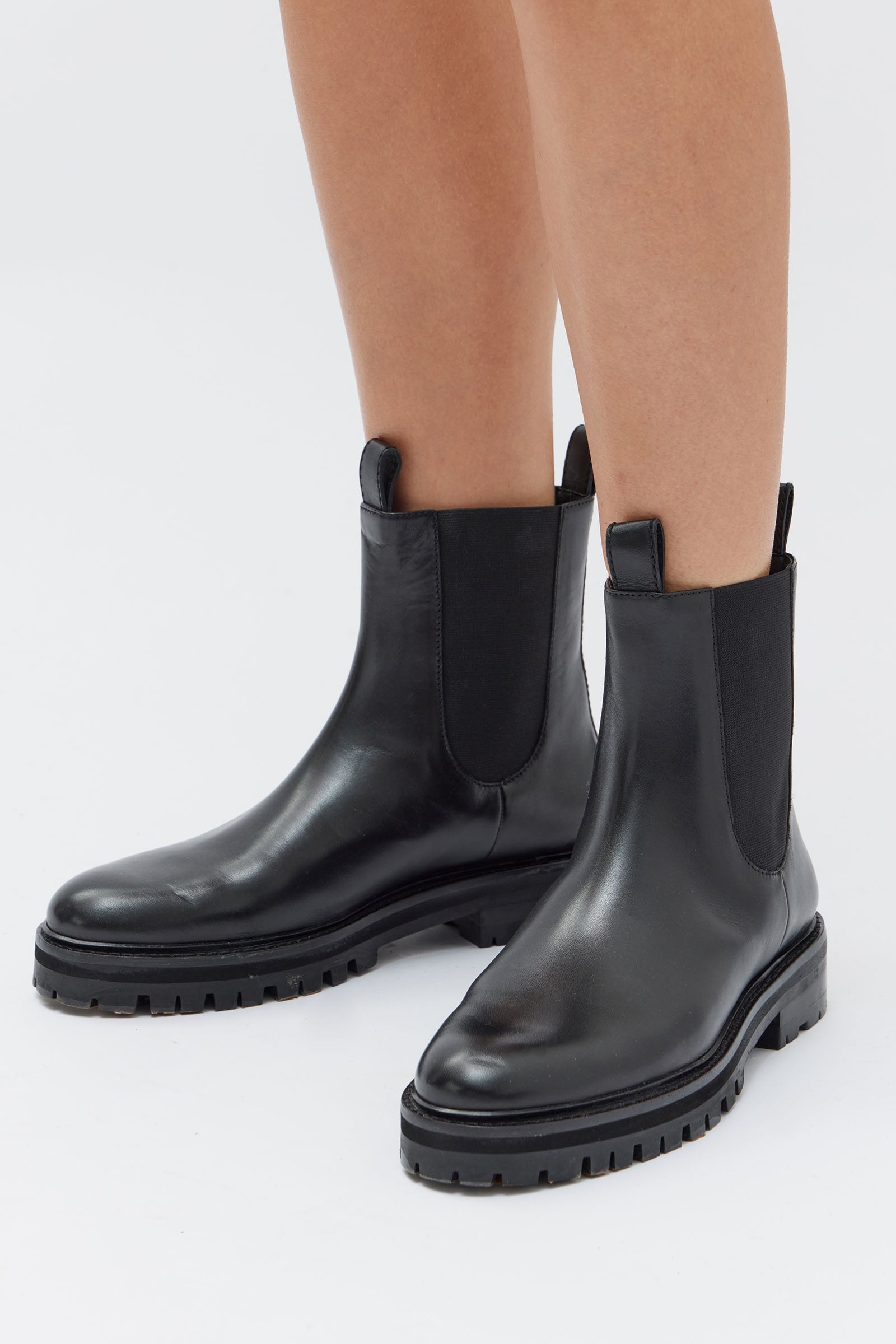 Assembly Label Willow Boot Black