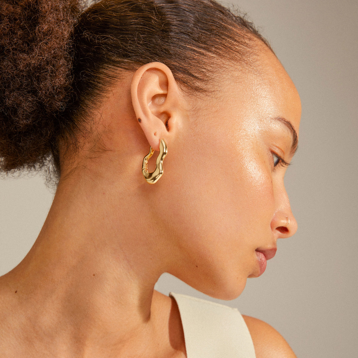 Pilgrim Loulia Recycled Wavy Earrings Gold