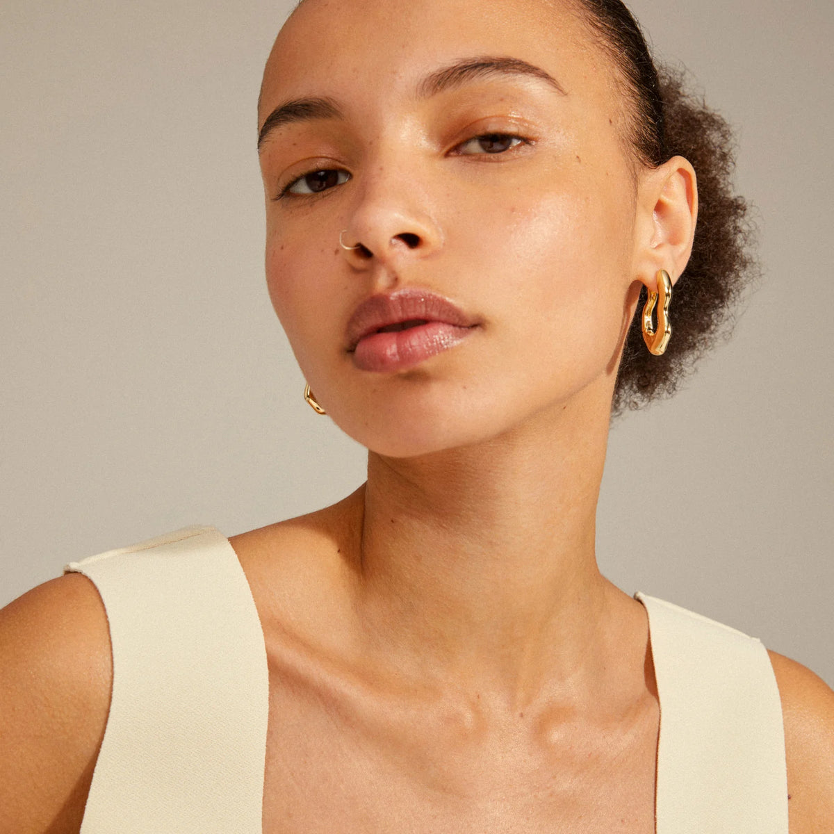 Pilgrim Loulia Recycled Wavy Earrings Gold